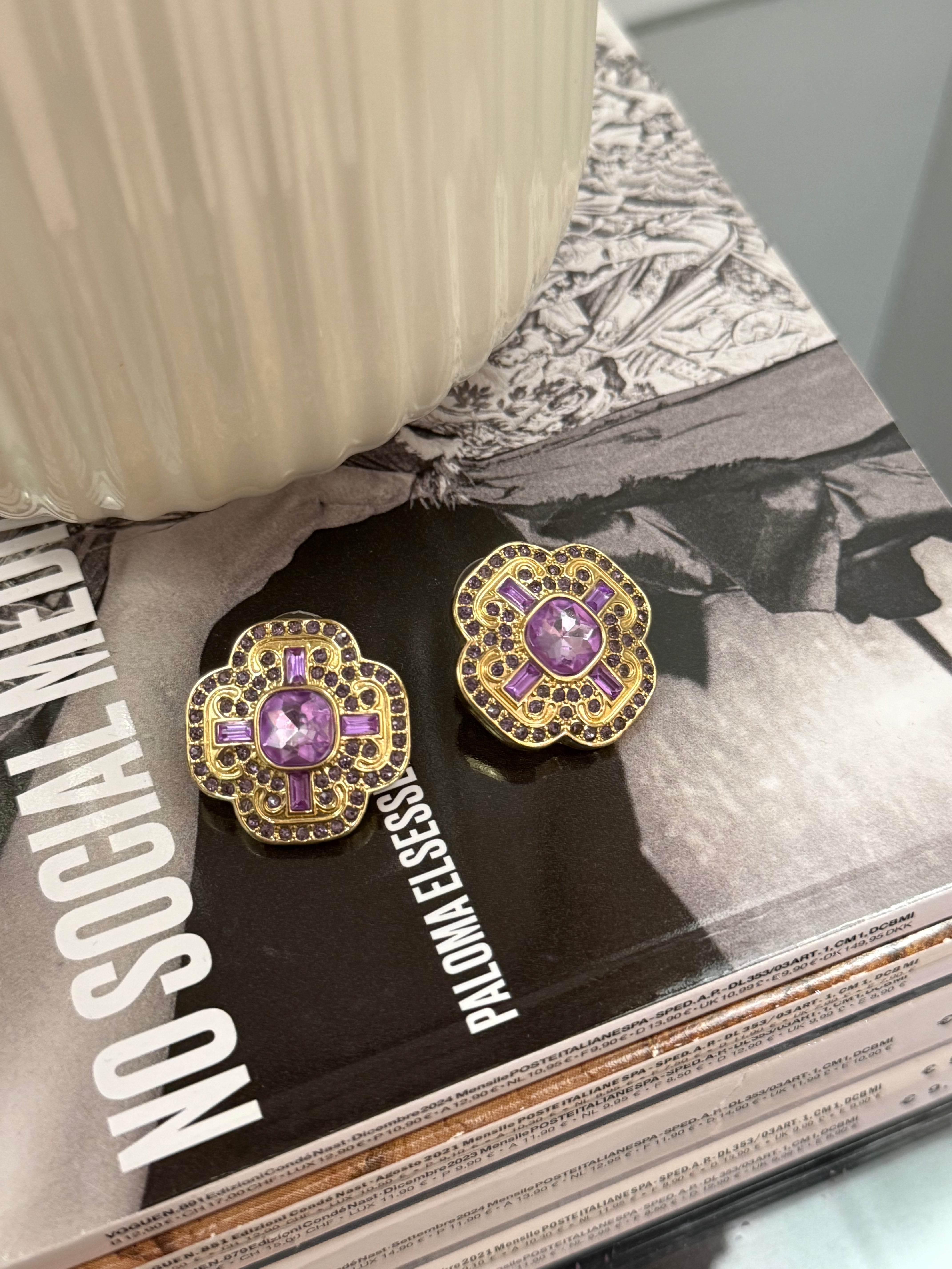 Orecchini squadrati lilla | solo online