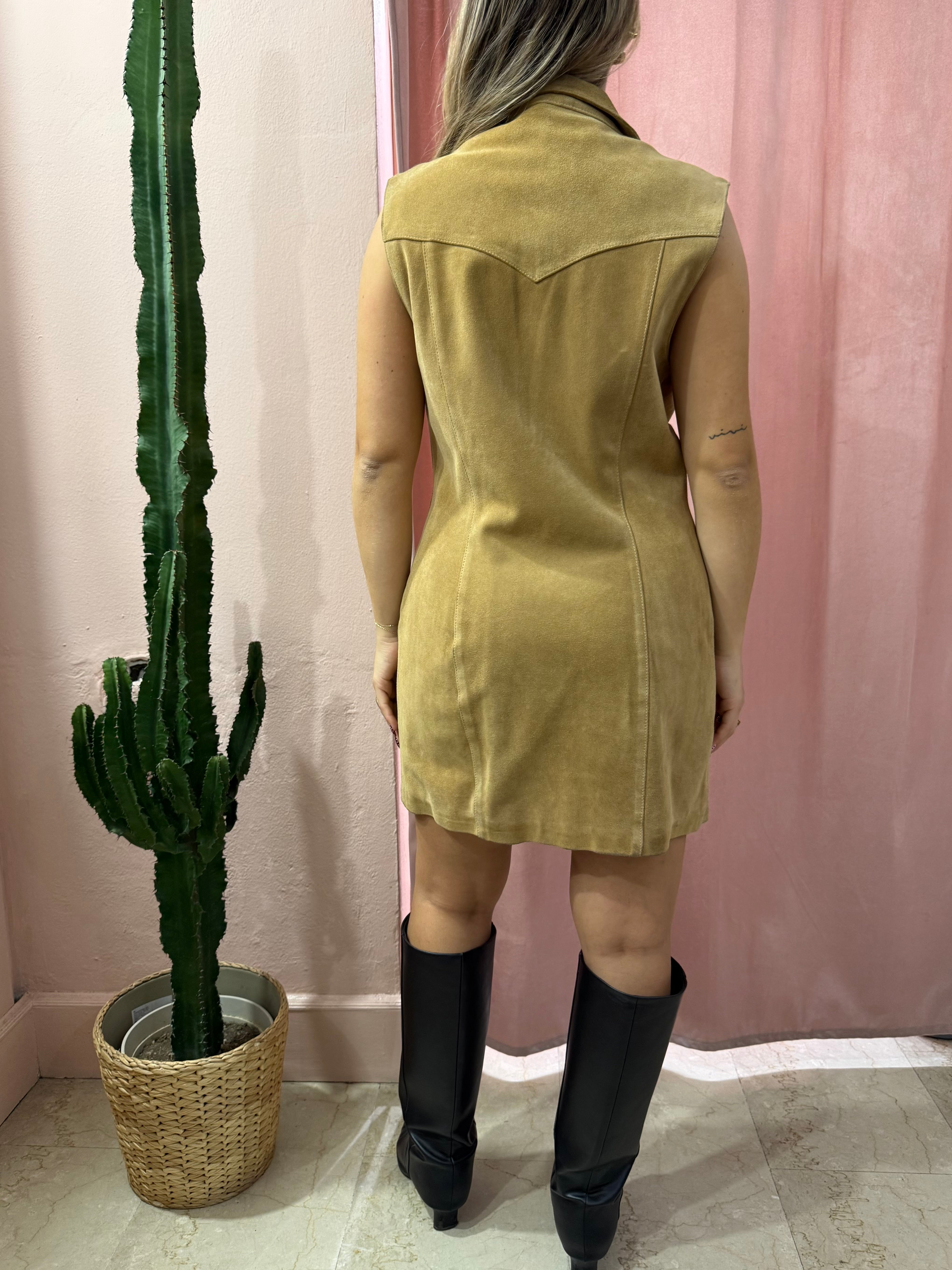 Vestito in vera pelle scamosciata