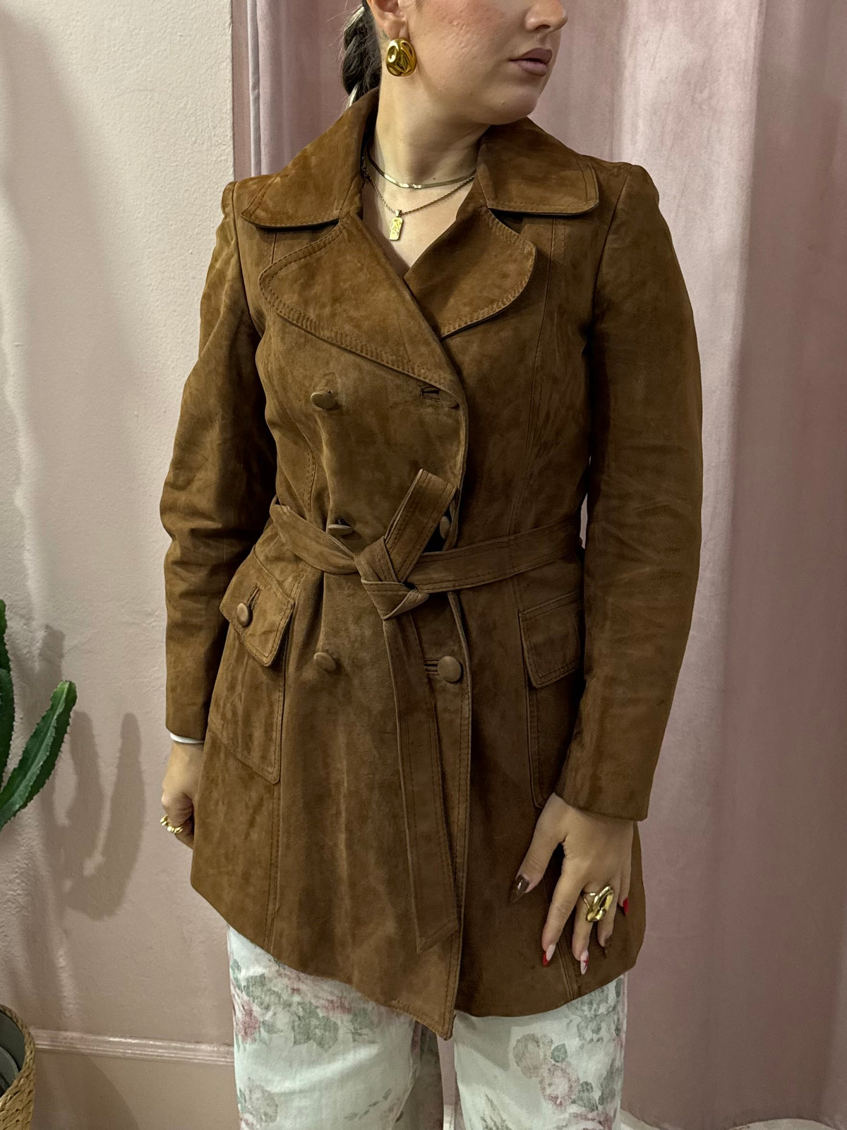 Trench in pelle scamosciata con cinturino