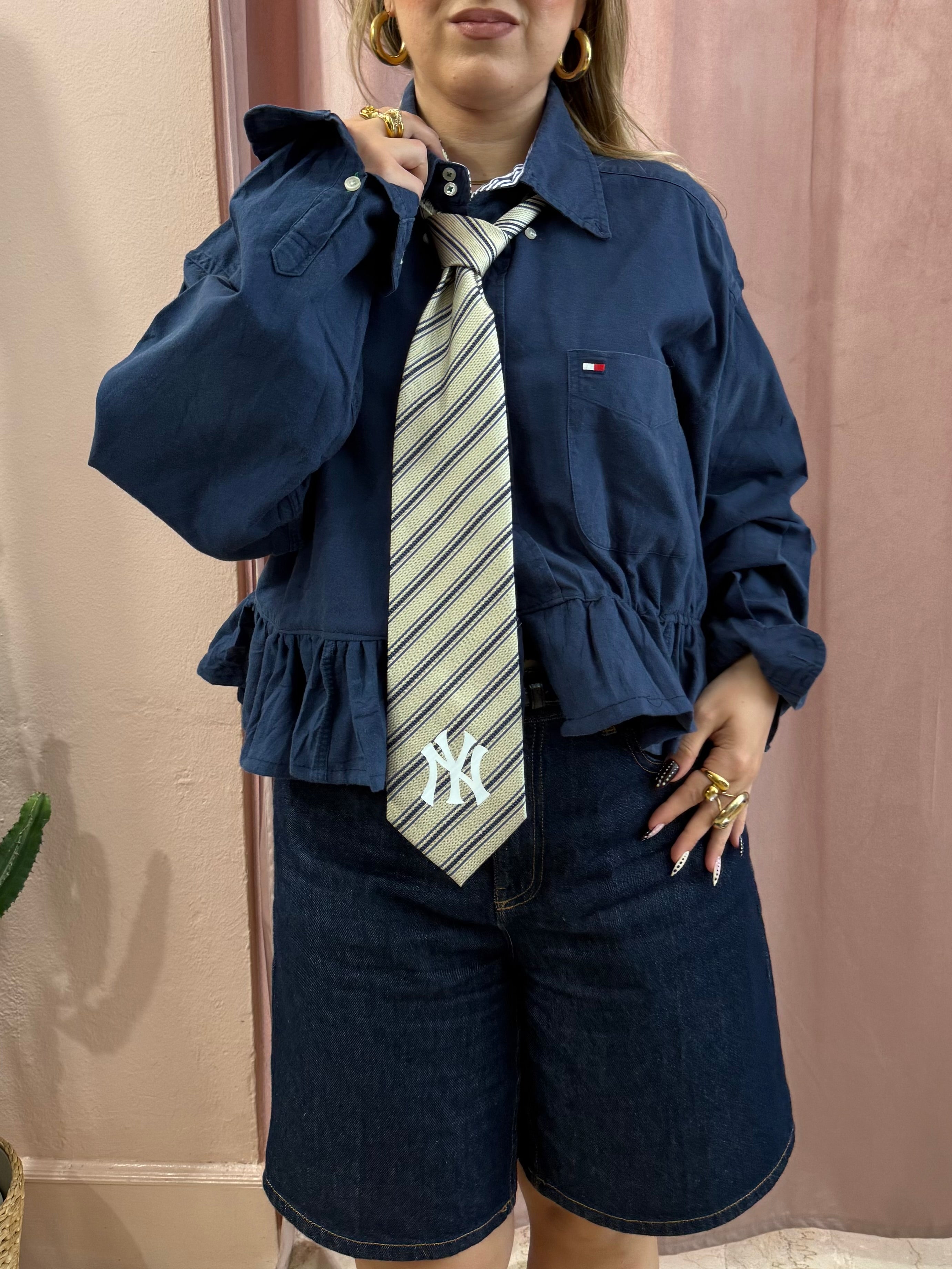 Camicia Tommy Hilfiger upcycling volant blu