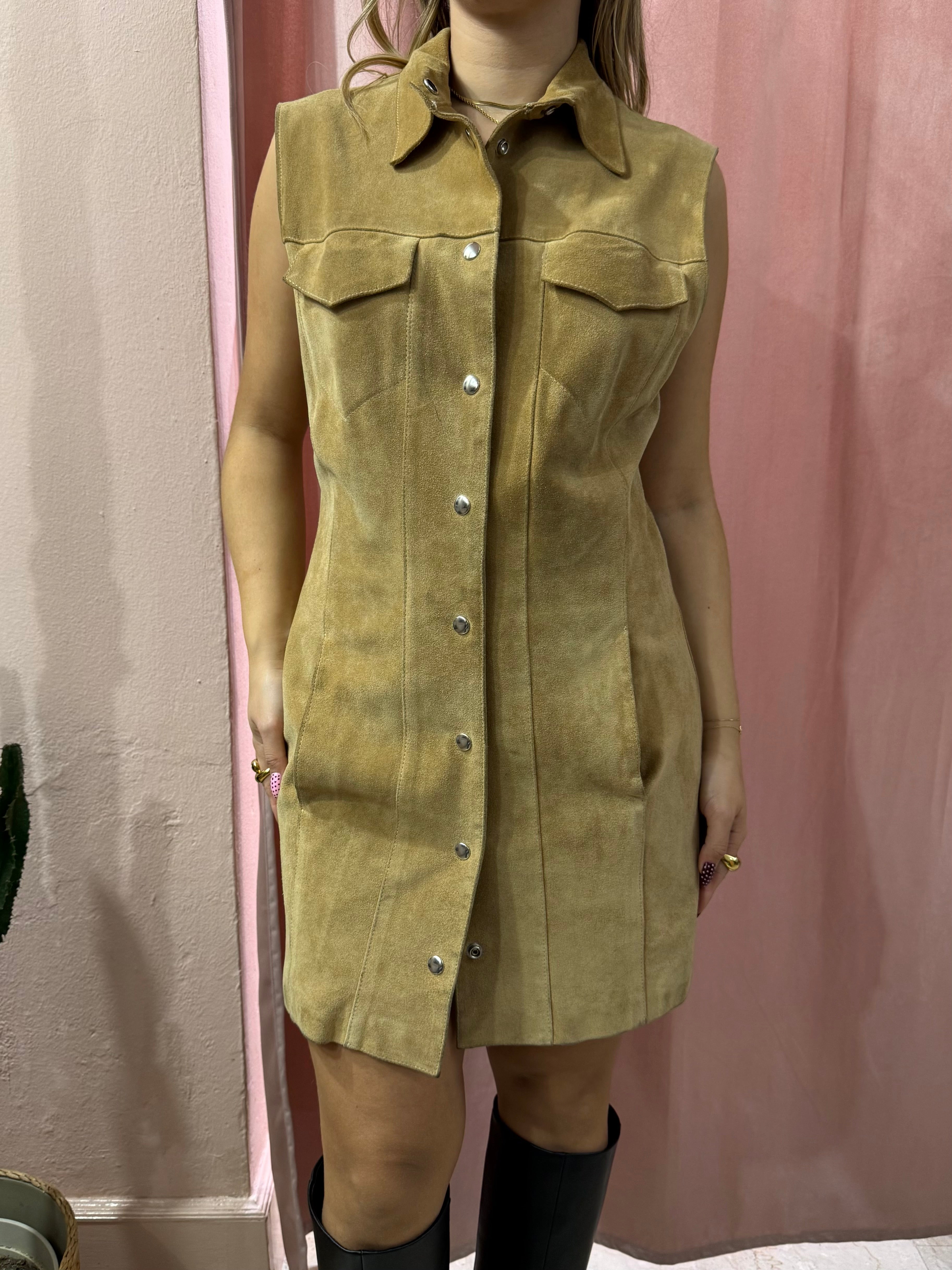 Vestito in vera pelle scamosciata