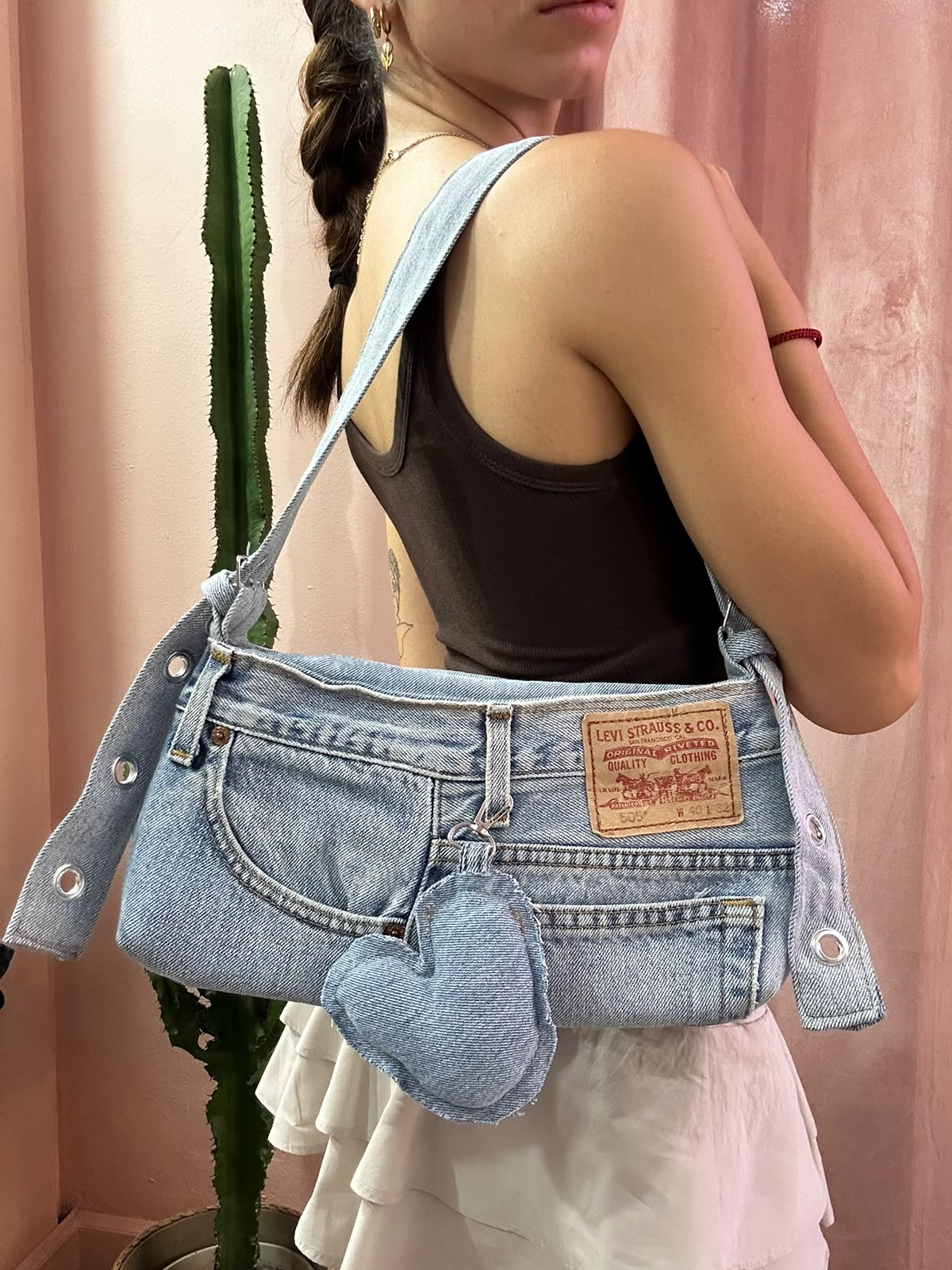 Borsa levis baguette upcycling denim chiaro