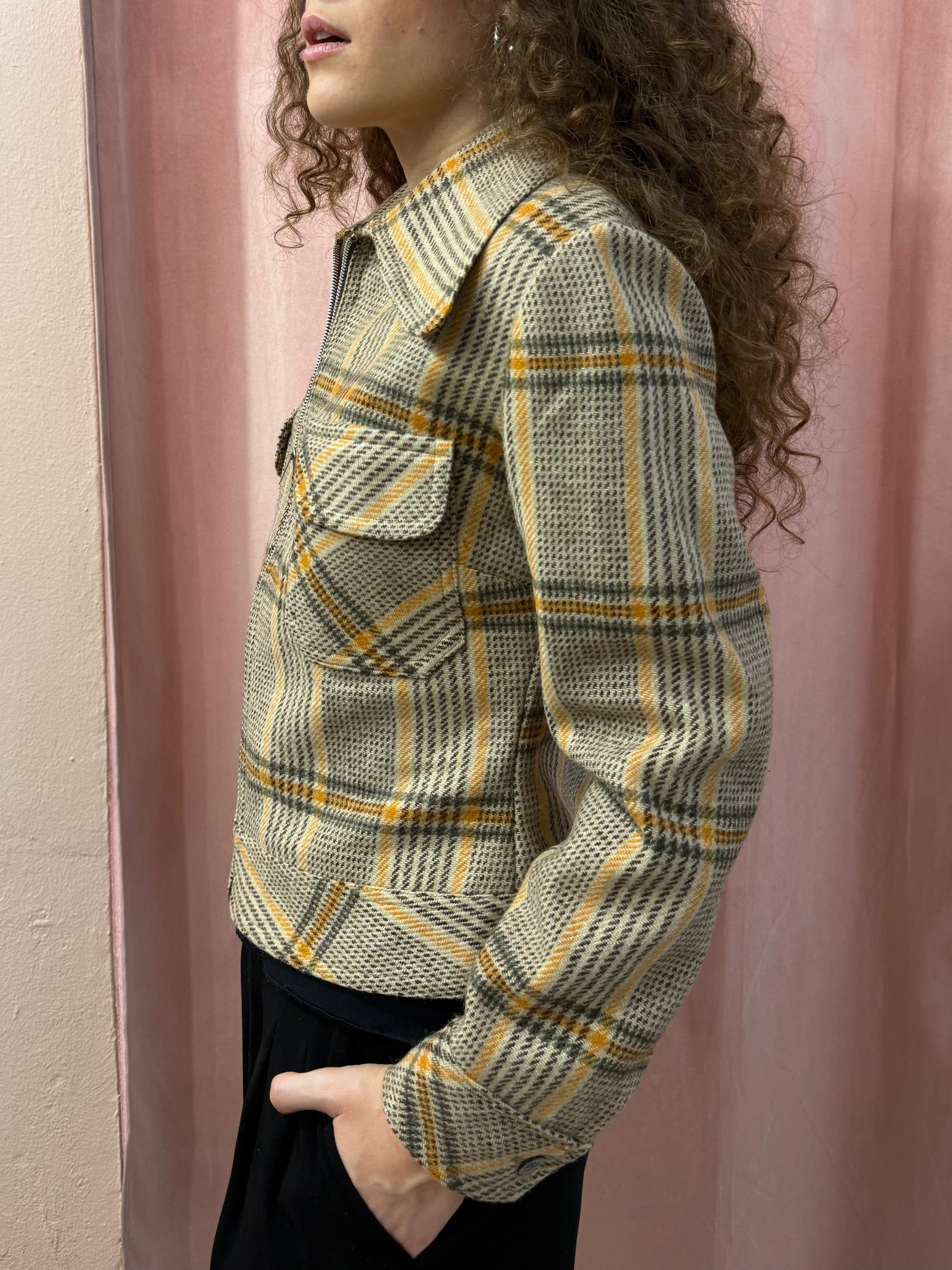 Giacca corta check in lana