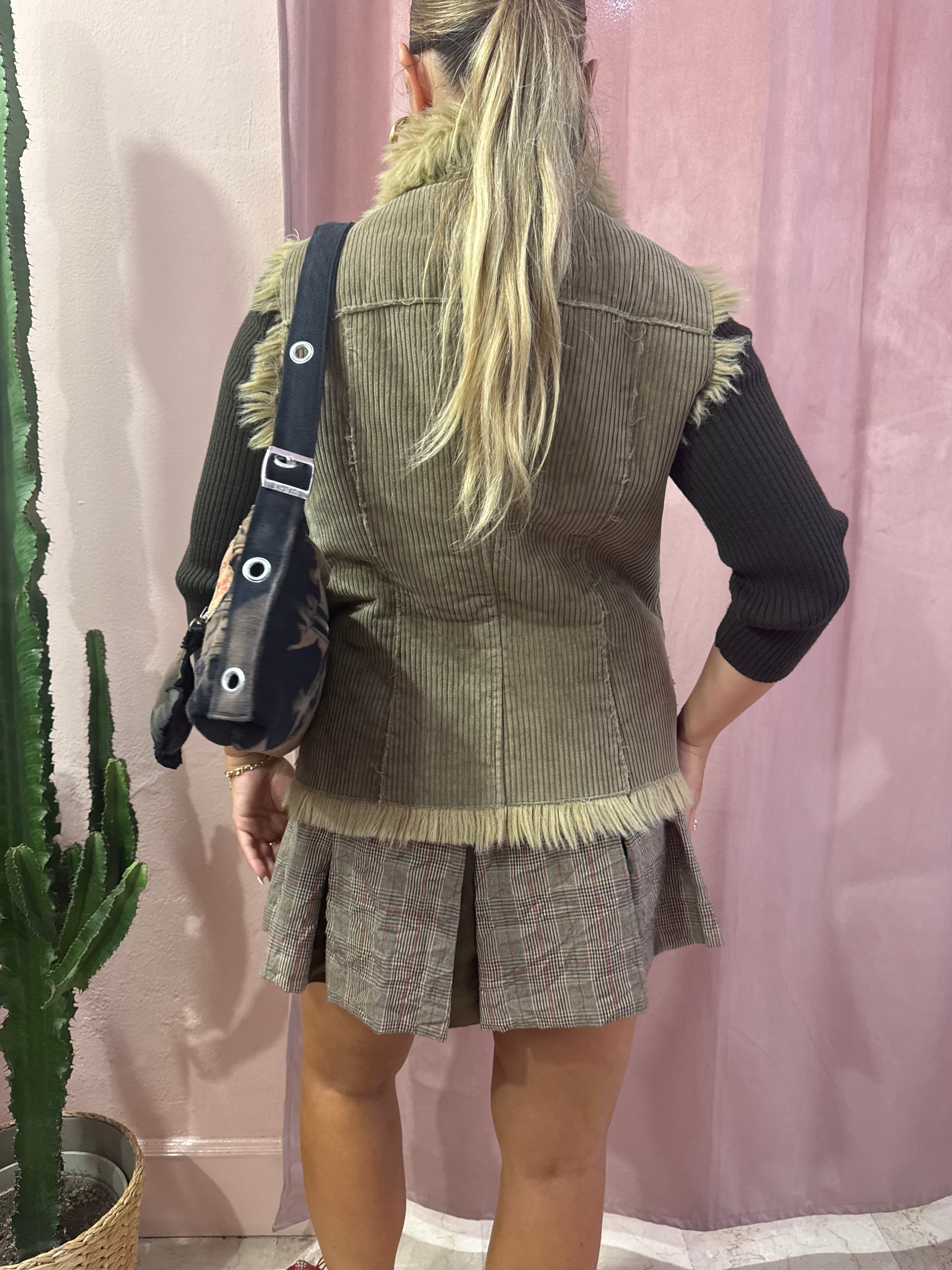 Gilet con pellicciotto smanicato