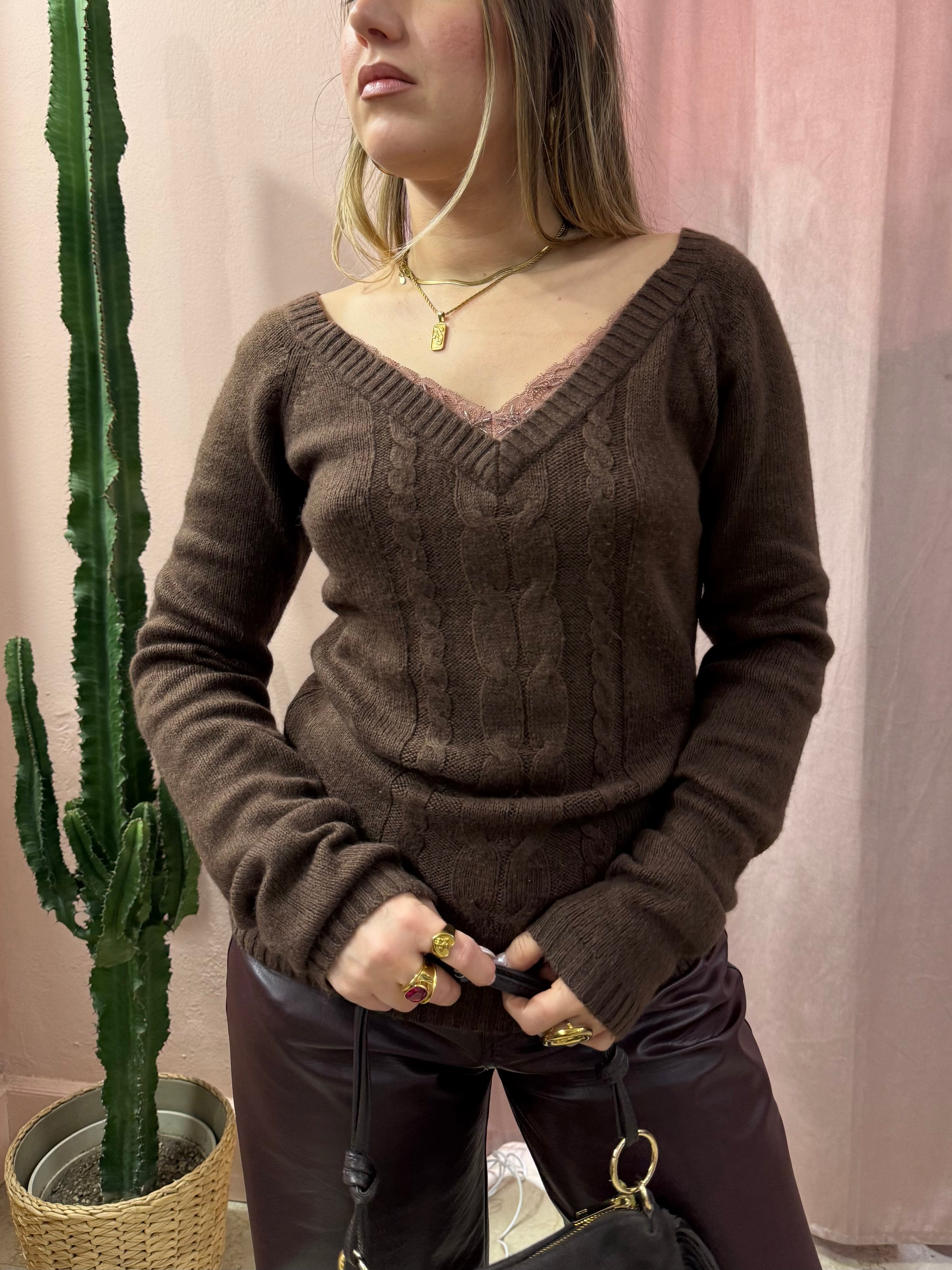 Maglia lunga in lana con dettaglio in pizzo