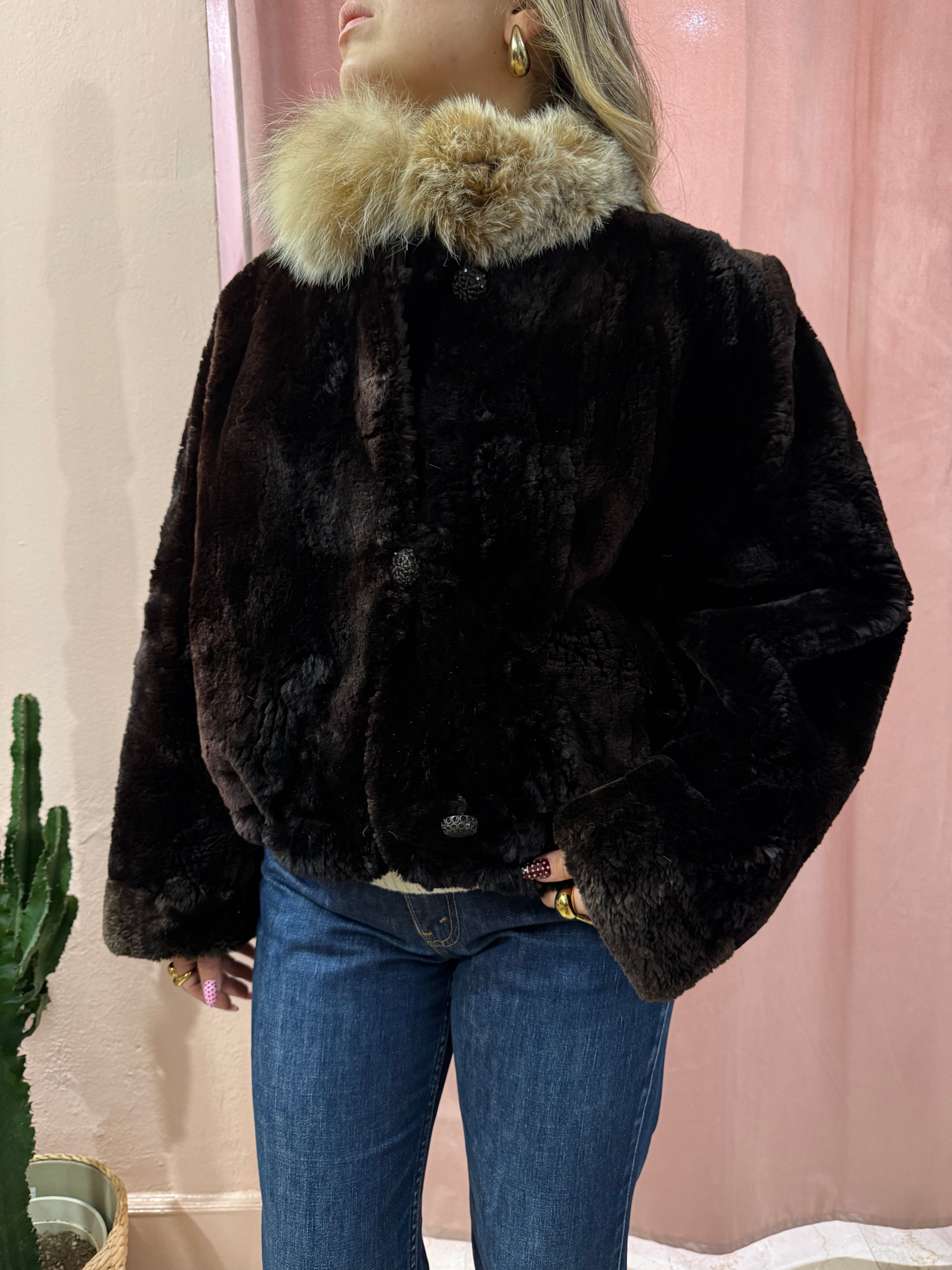 Pelliccia in castoro con collo in volpe