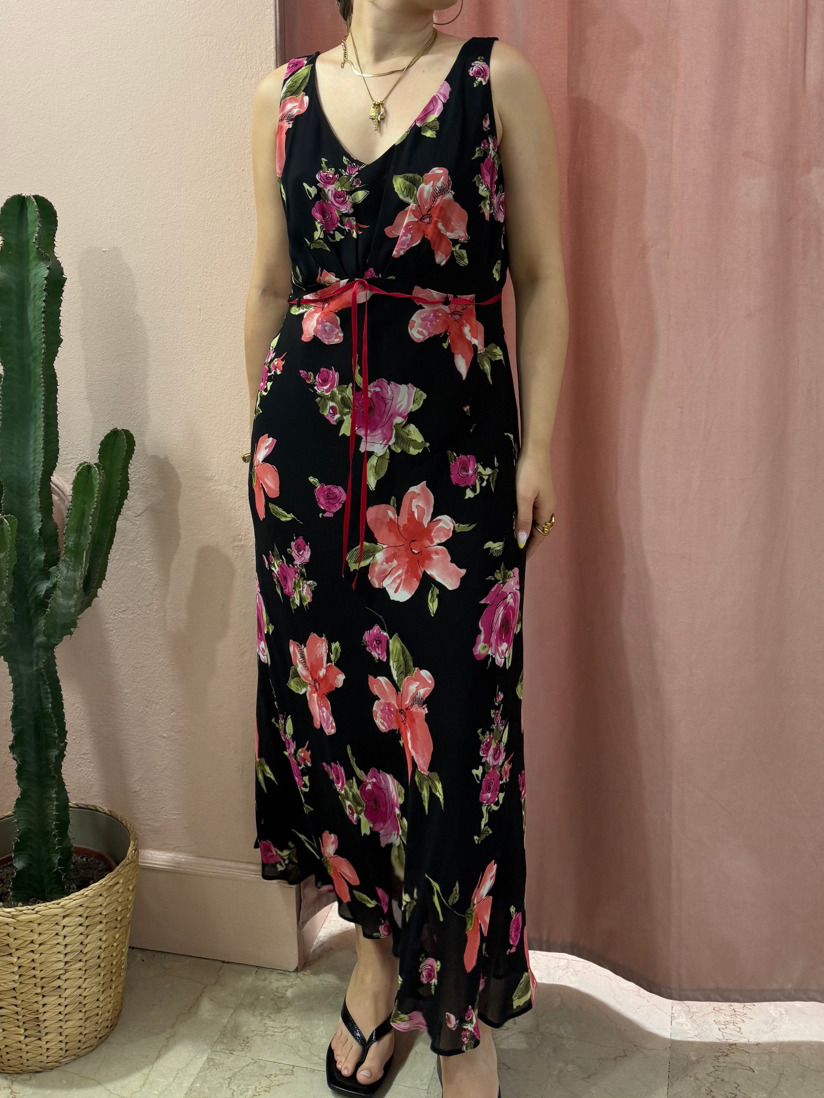 Maxi vestito nero fantasia a fiori