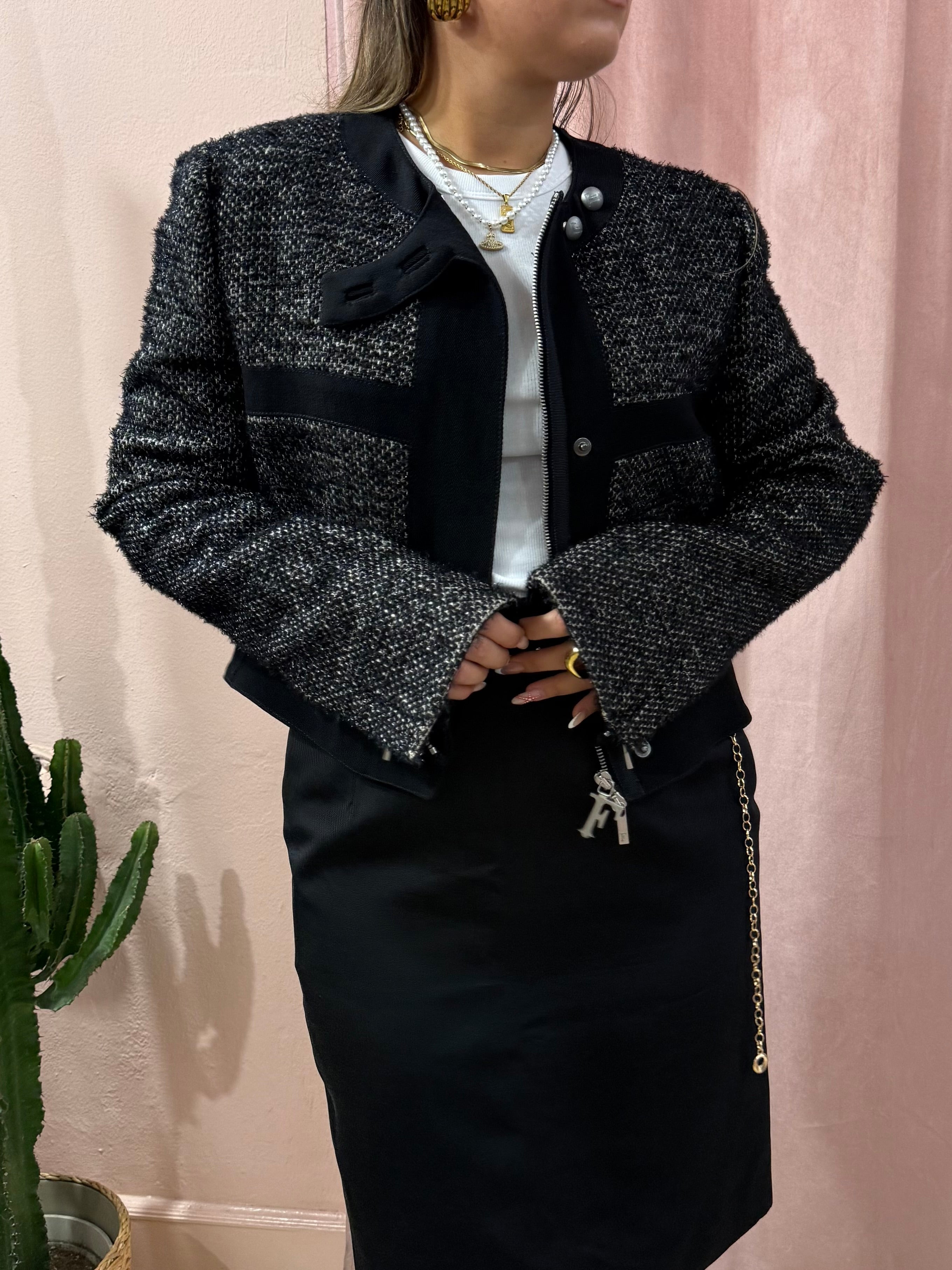Giacca Ferrè modello chanel