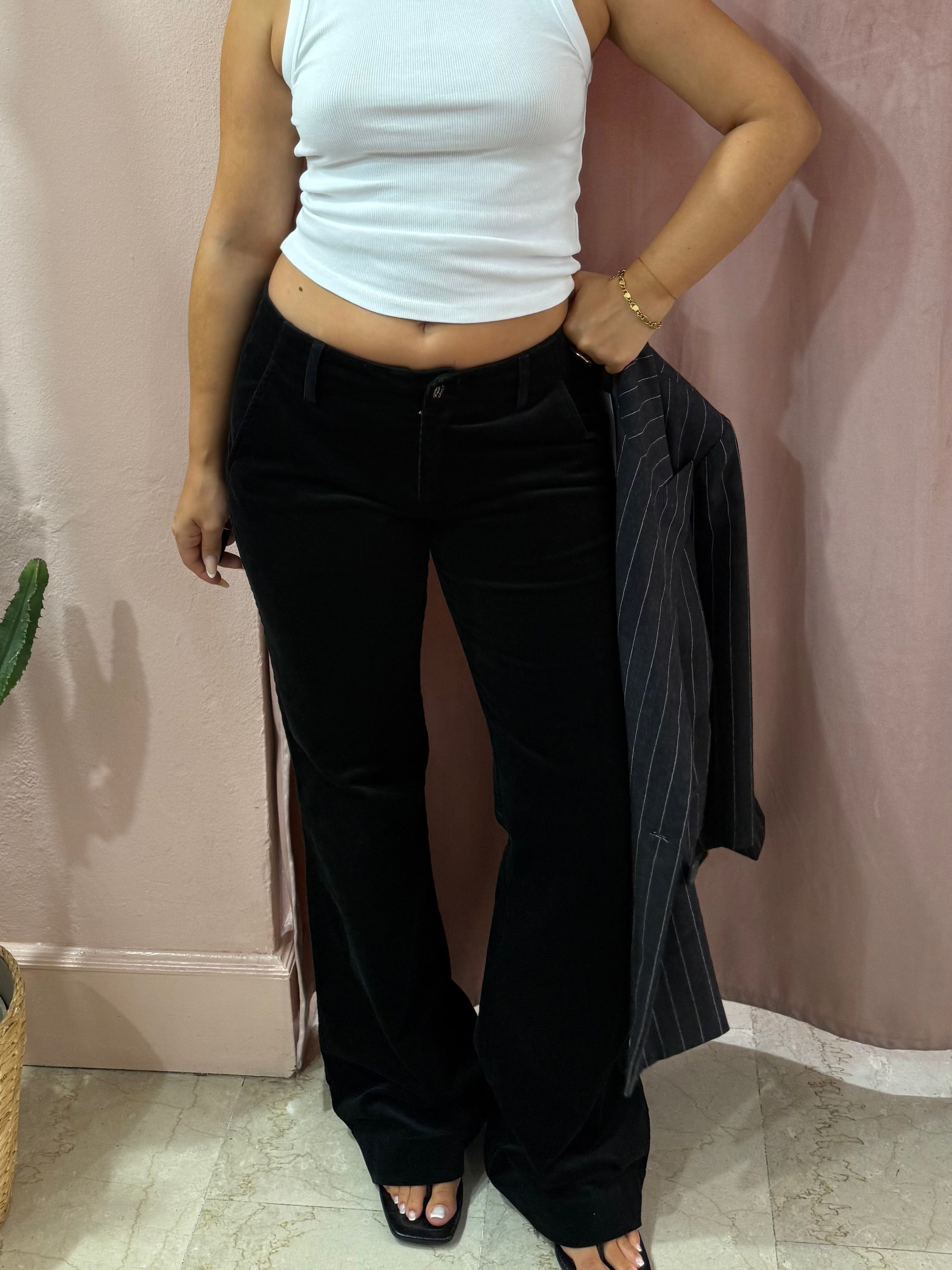 Pantaloni 00s bootcut a costine neri