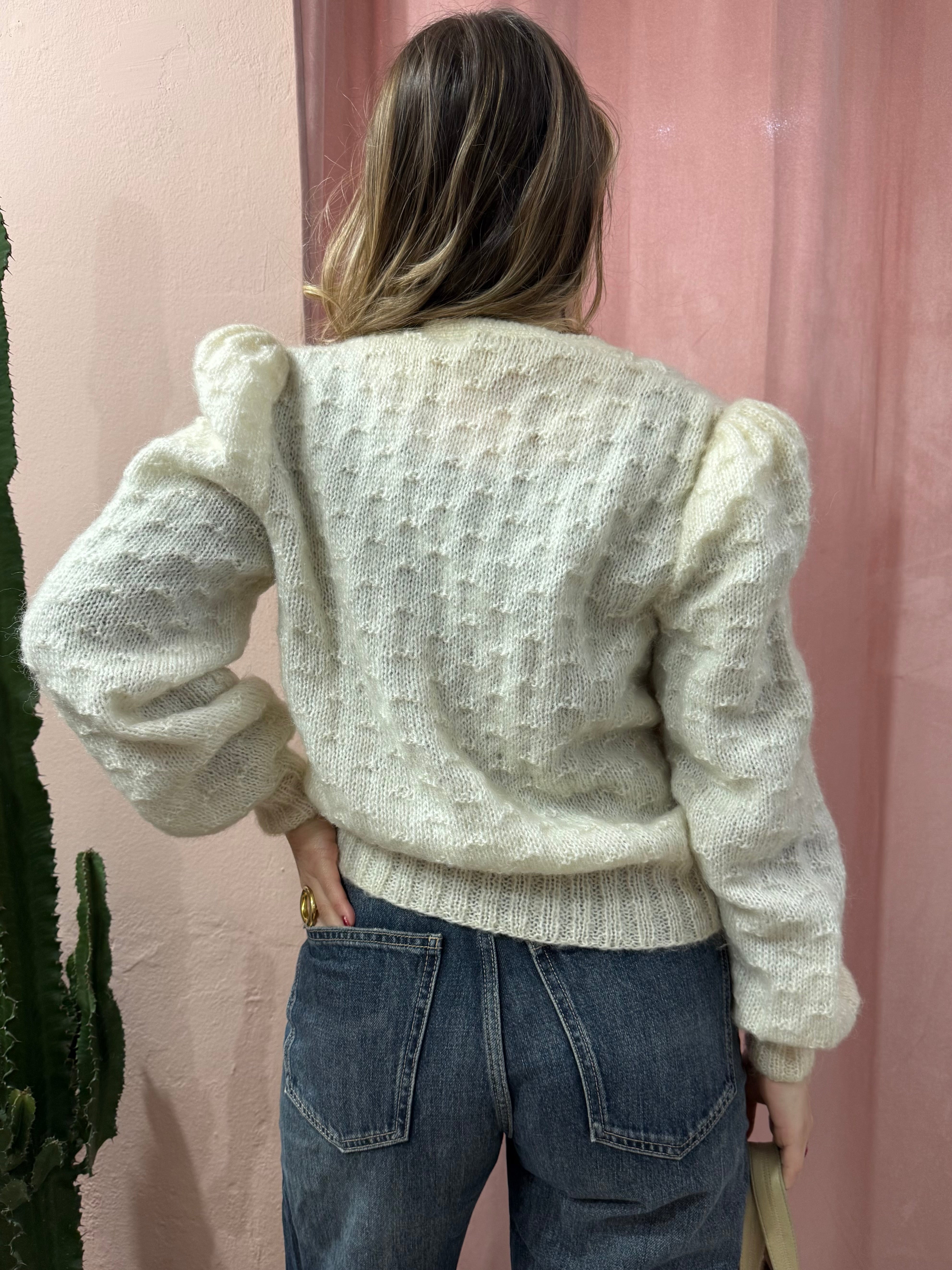 Cardigan panna con maniche gigot