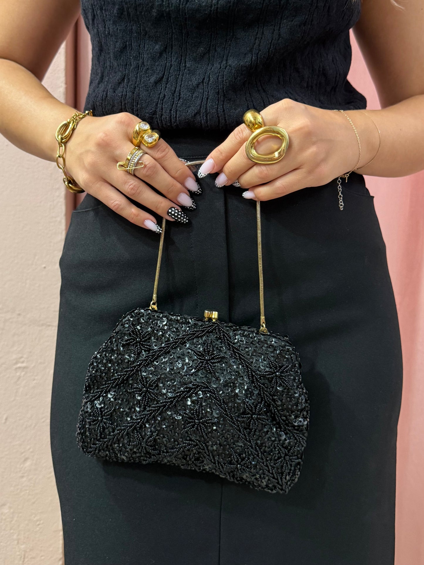 Borsetta vintage ricamata con paillettes e perline