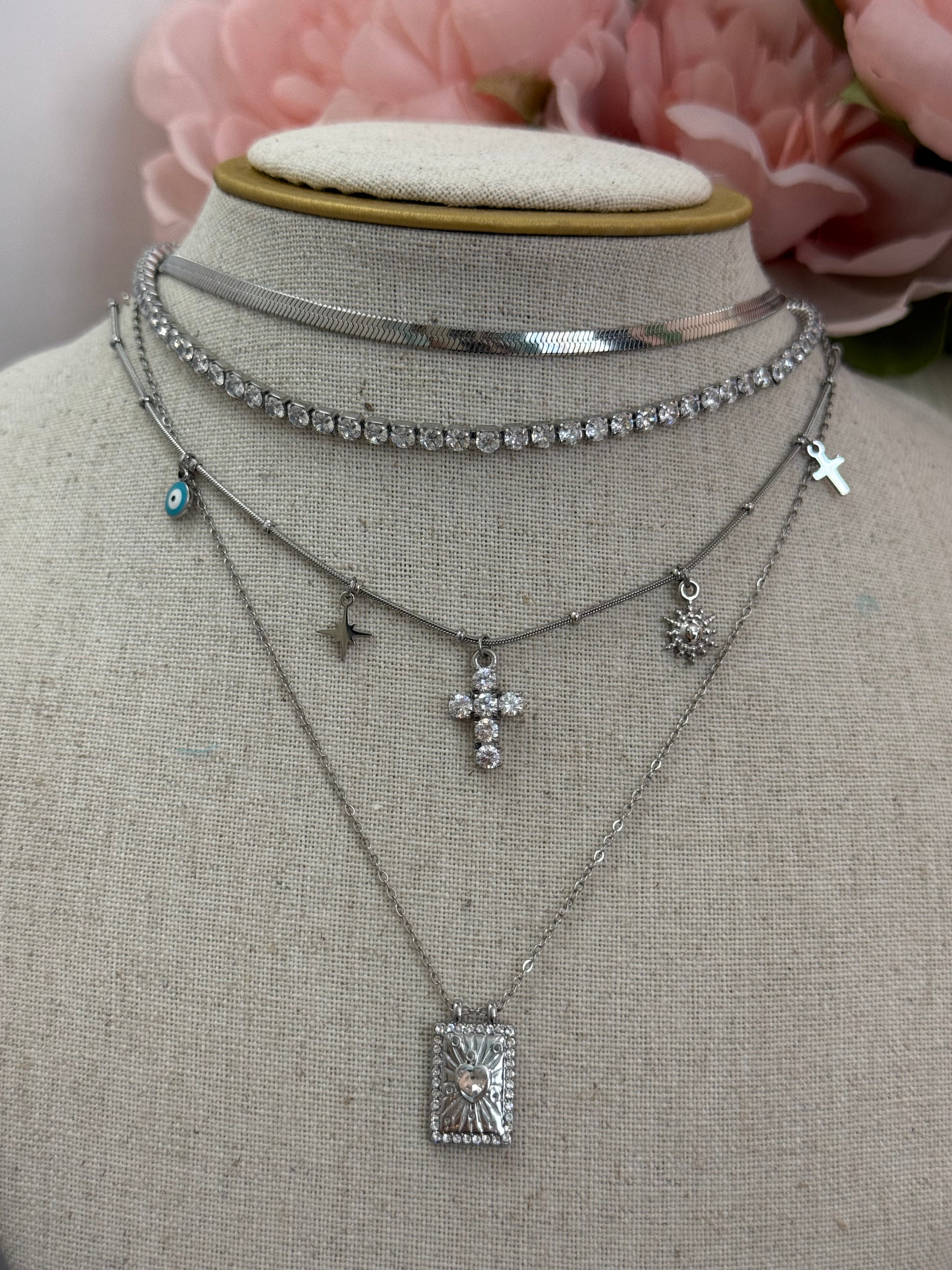 Collana multi charm con croce mini
