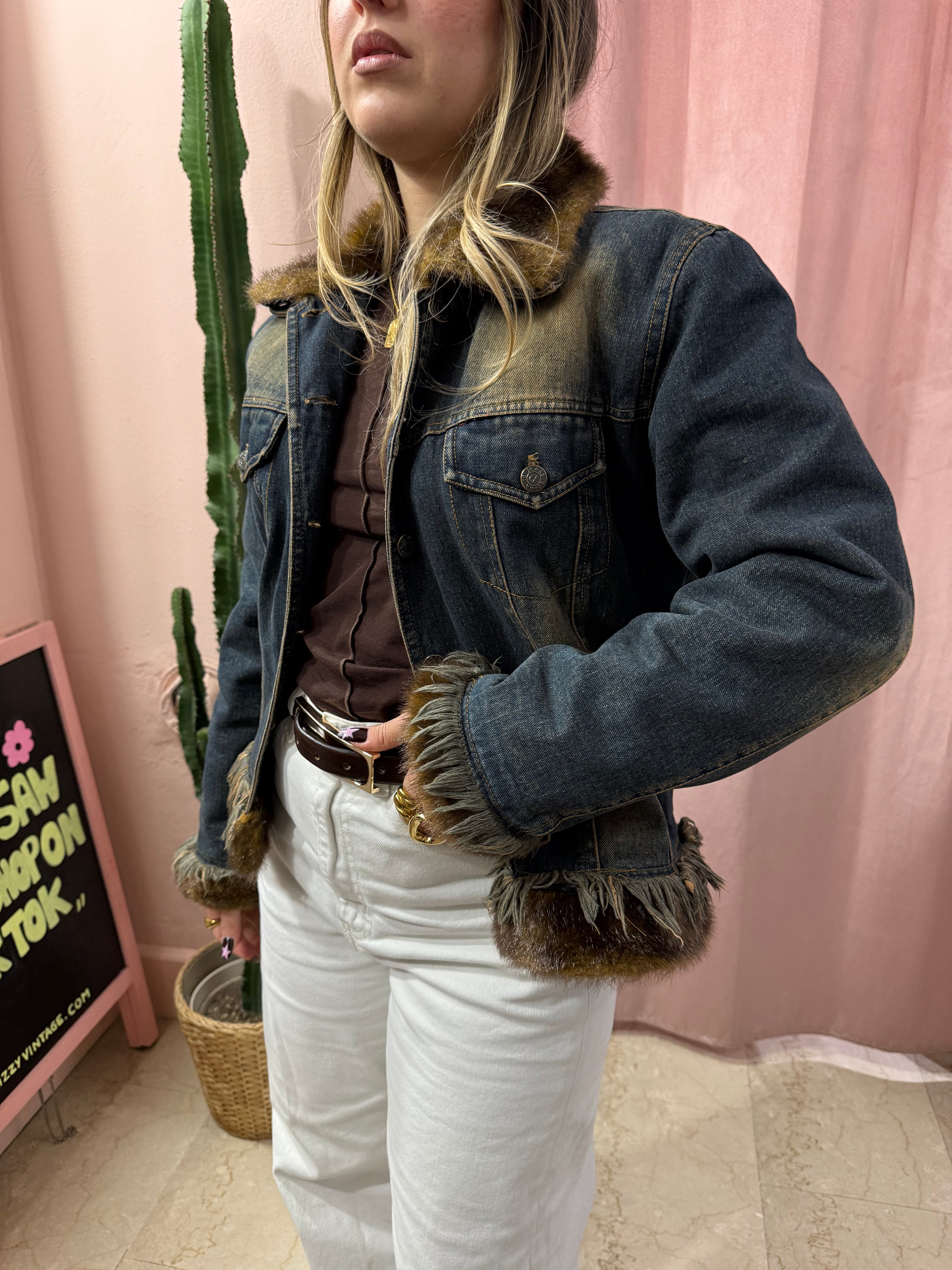 Giacca in denim con pellicciotto