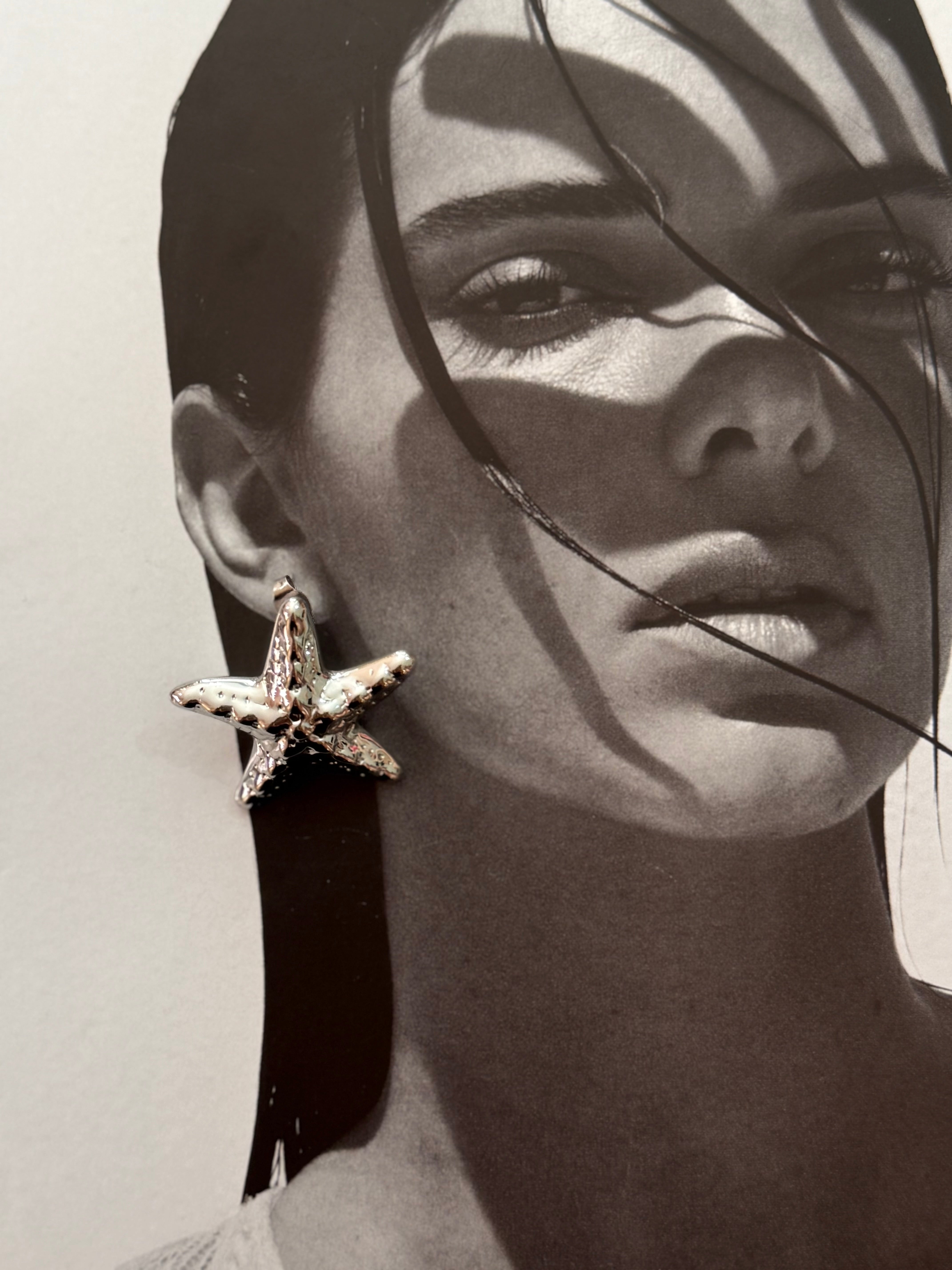 Orecchini Stella Marina effetto lavorato silver