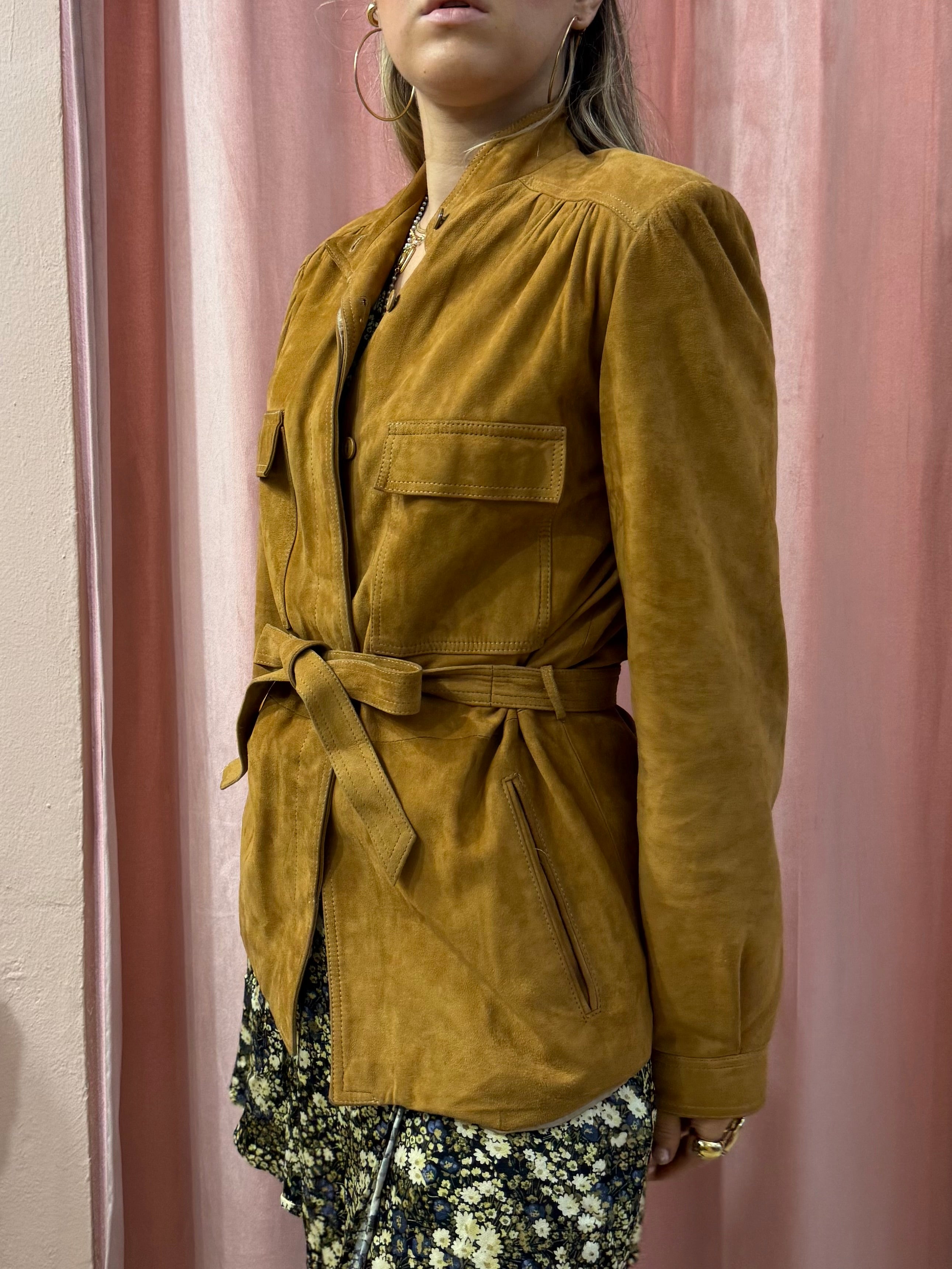 Giacca scamosciata con cinturino