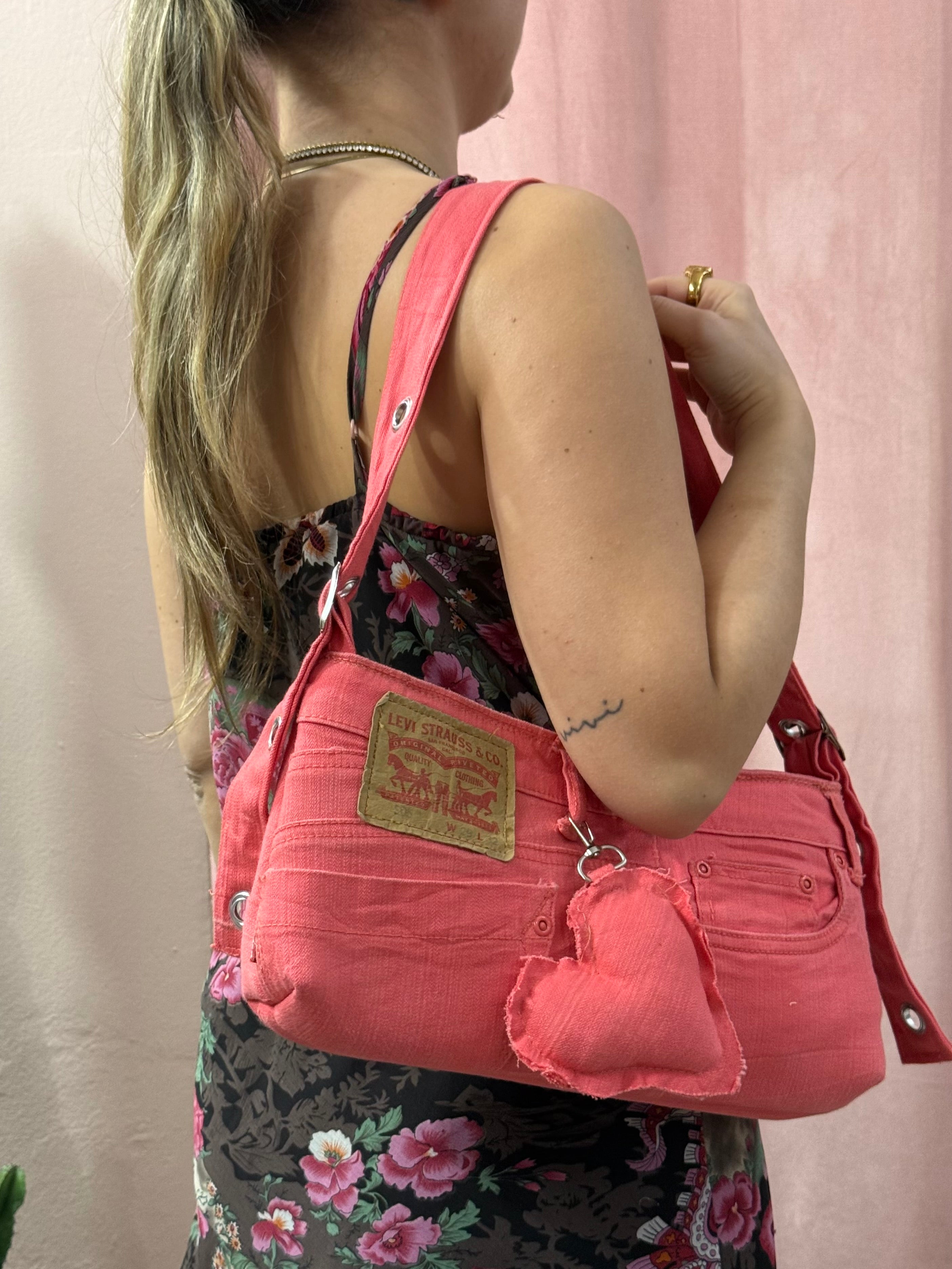 Borsa baguette Levis upcycling corallo