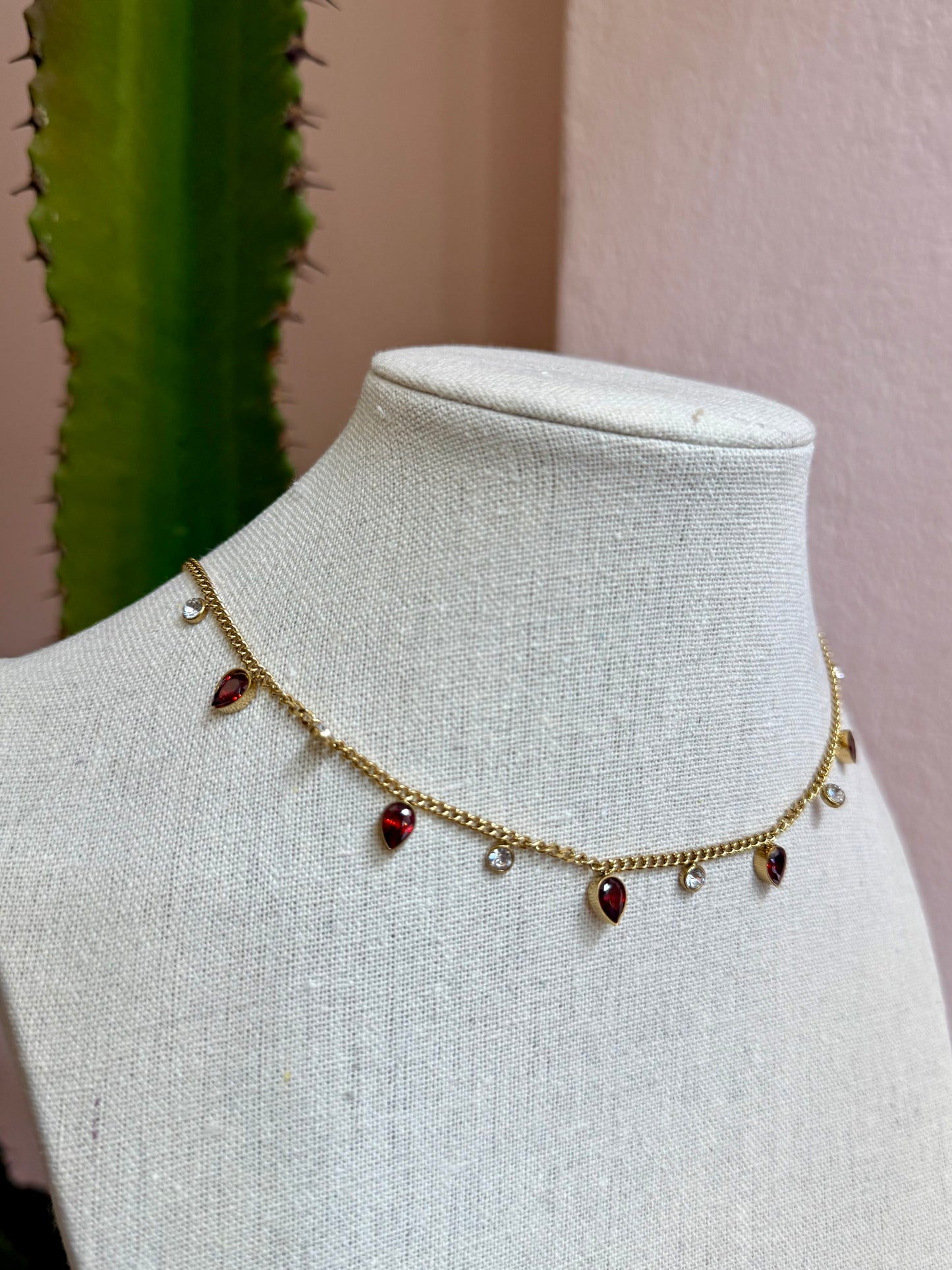 Collana girocollo con gocce