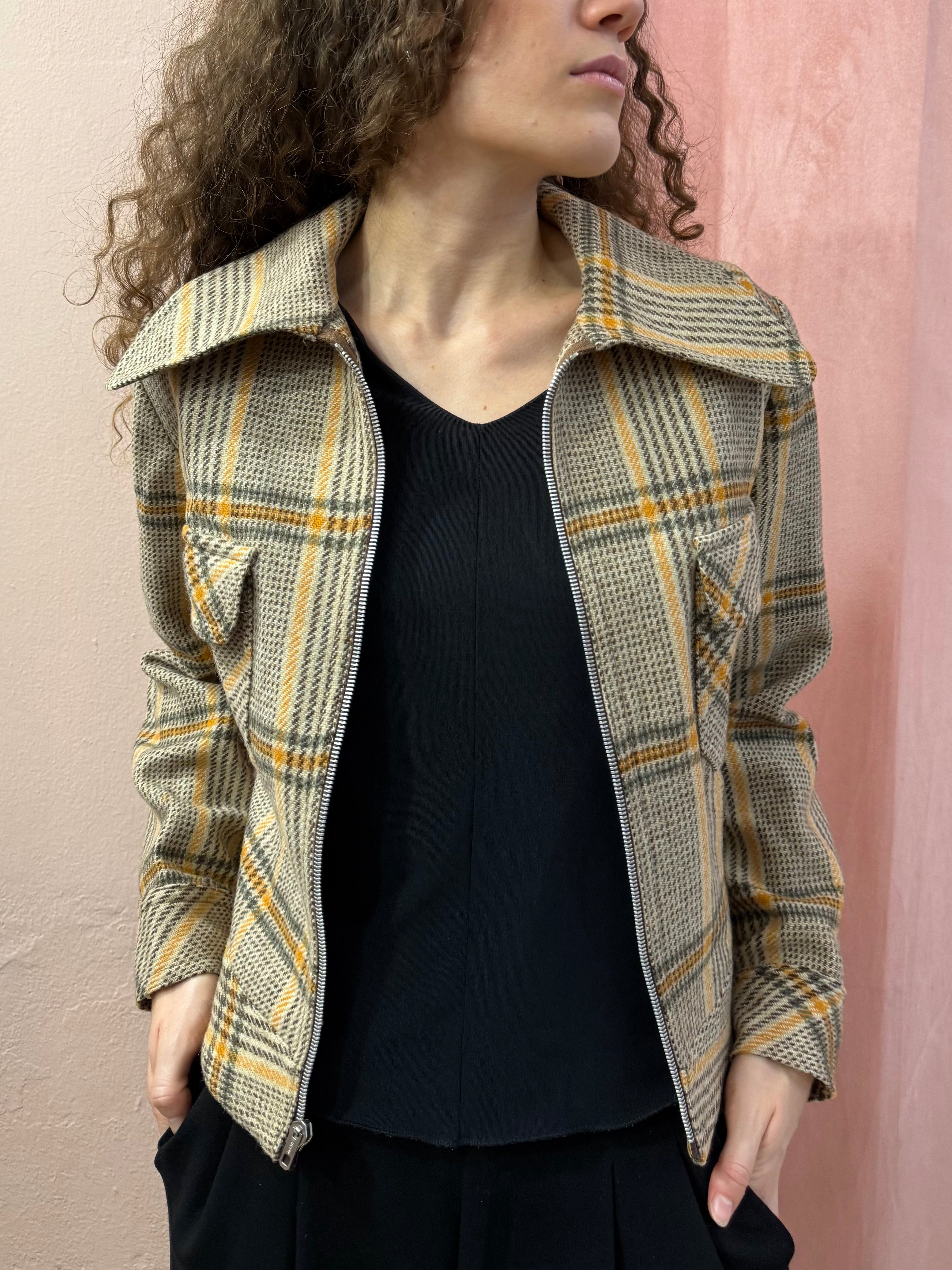 Giacca corta check in lana