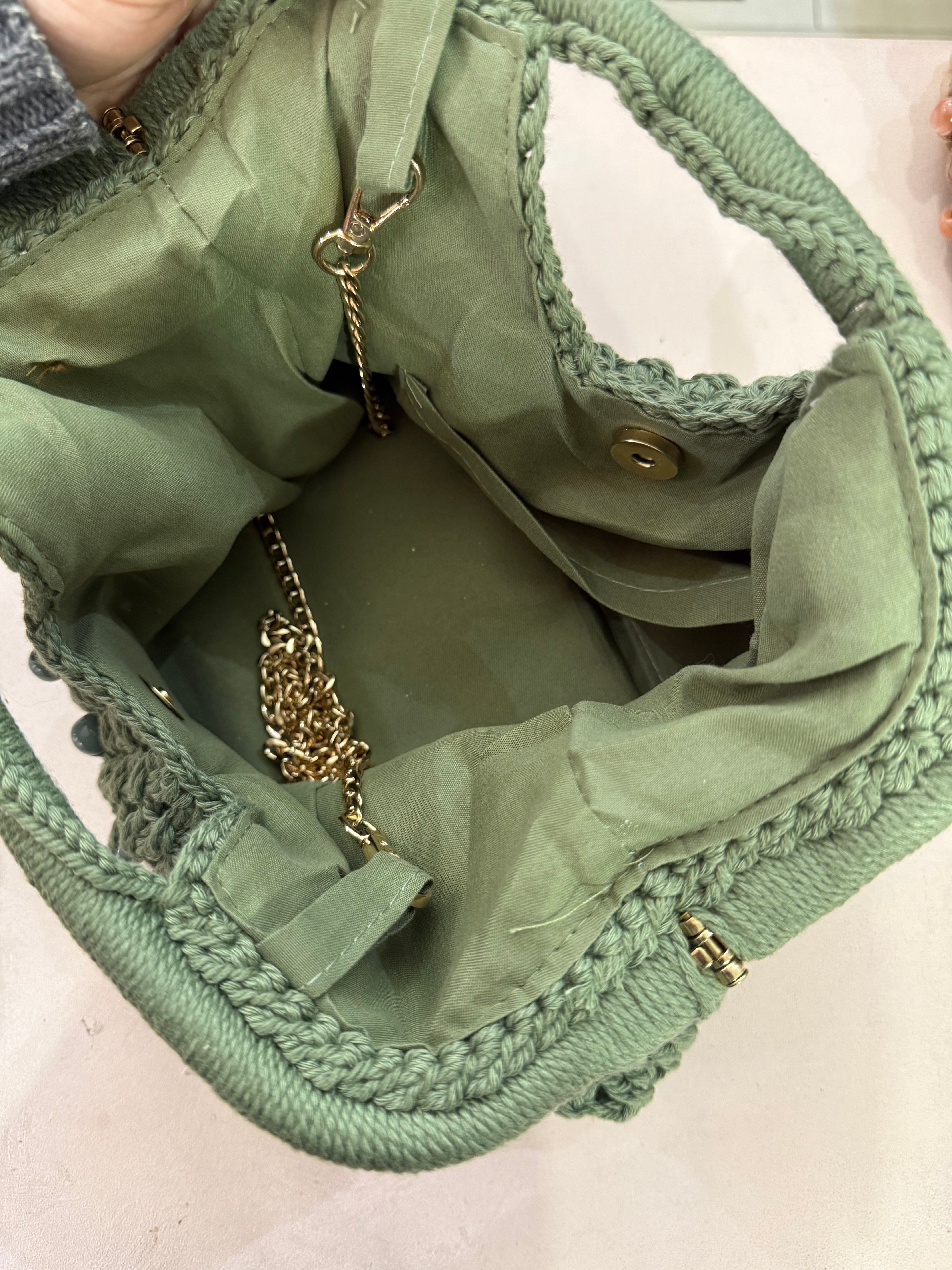 Borsa intrecciata con perline