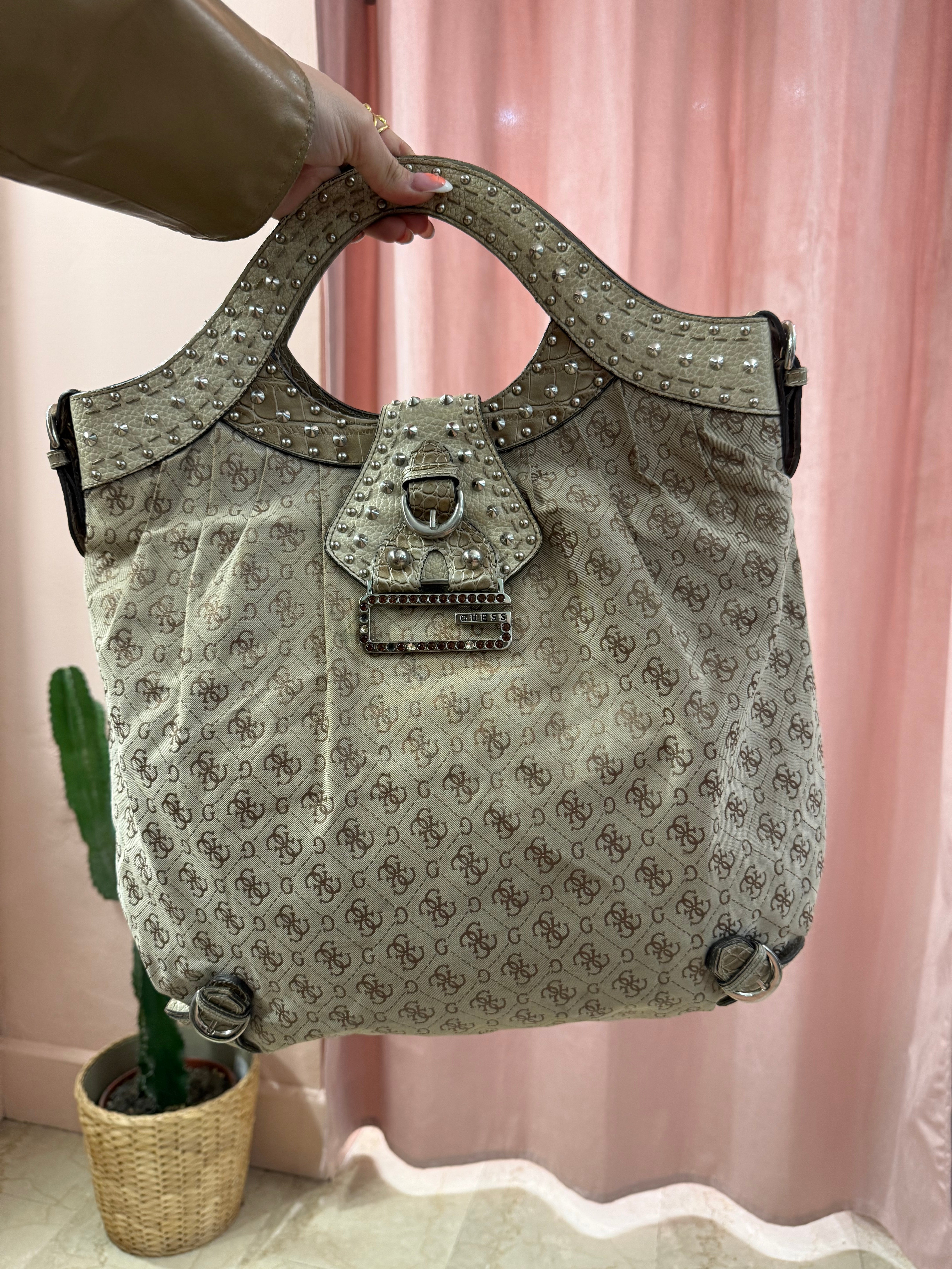 Guess 2000 monogram con borchie