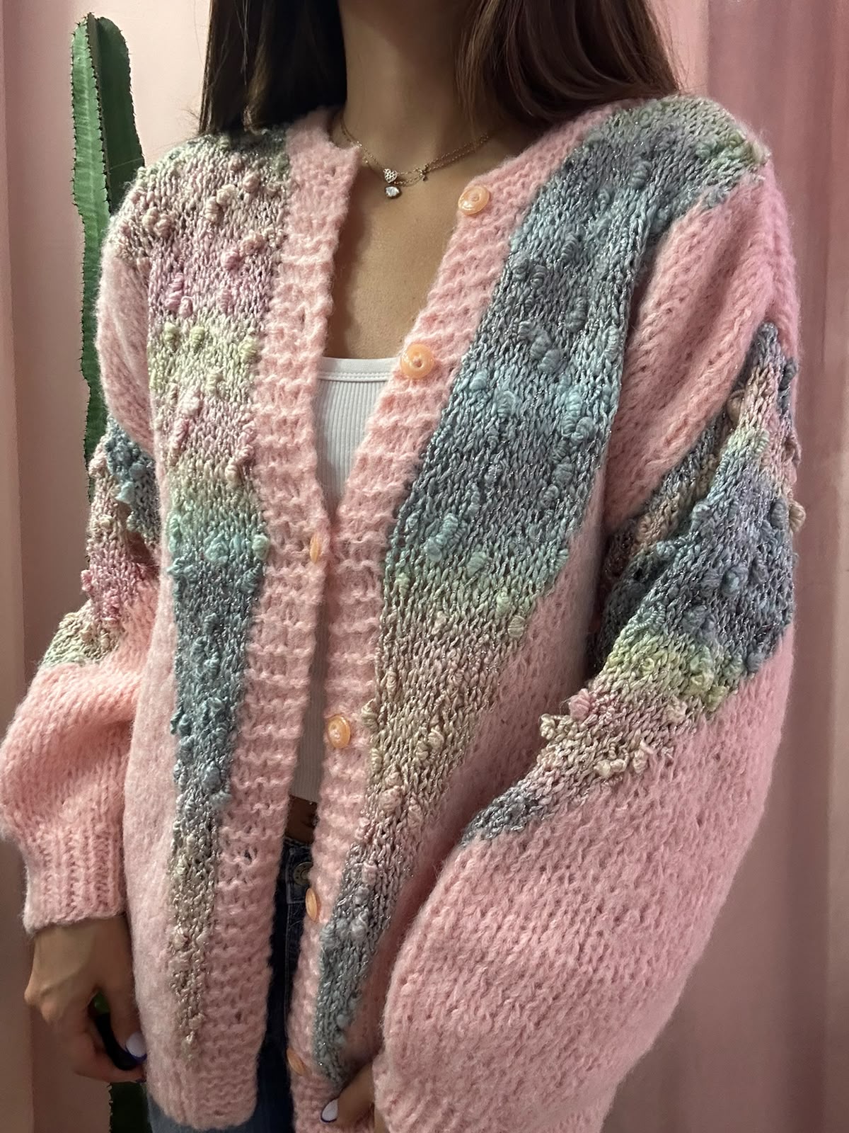 Maxi Cardigan rosa con motivo in maglia di lana