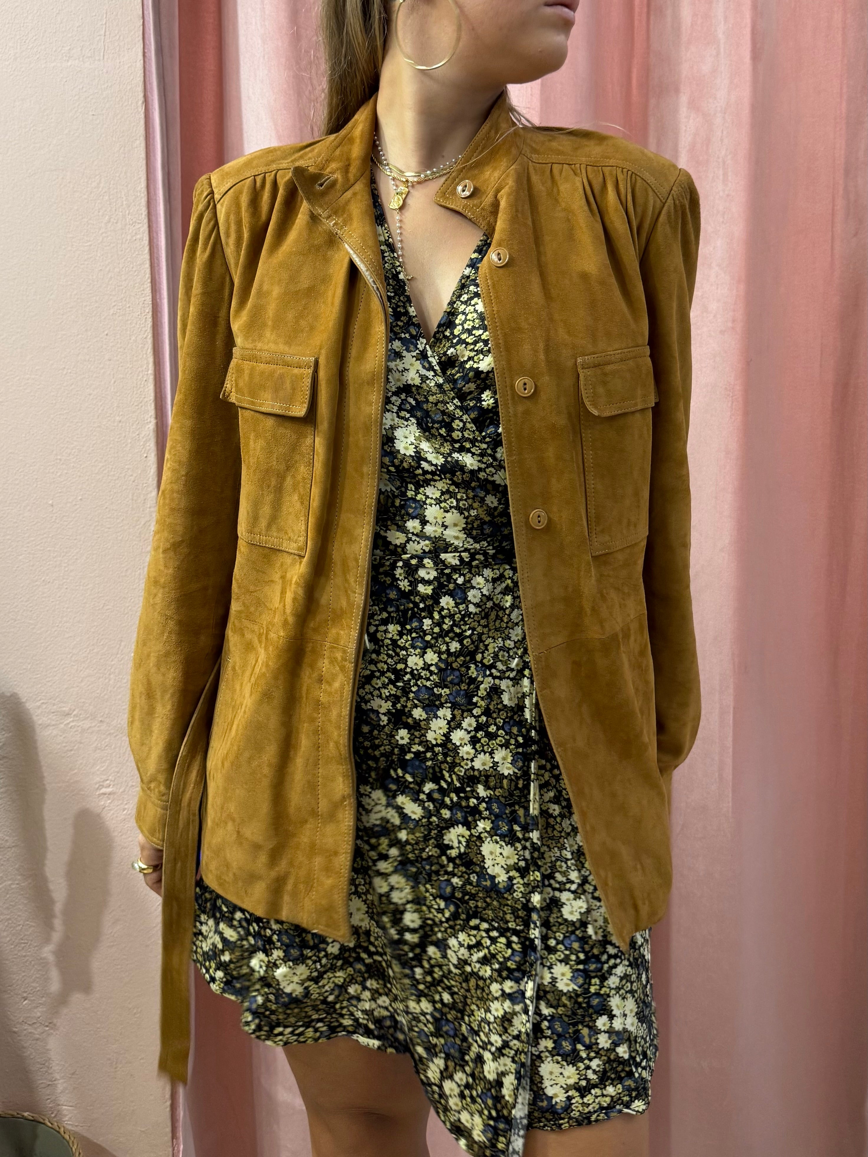 Giacca scamosciata con cinturino