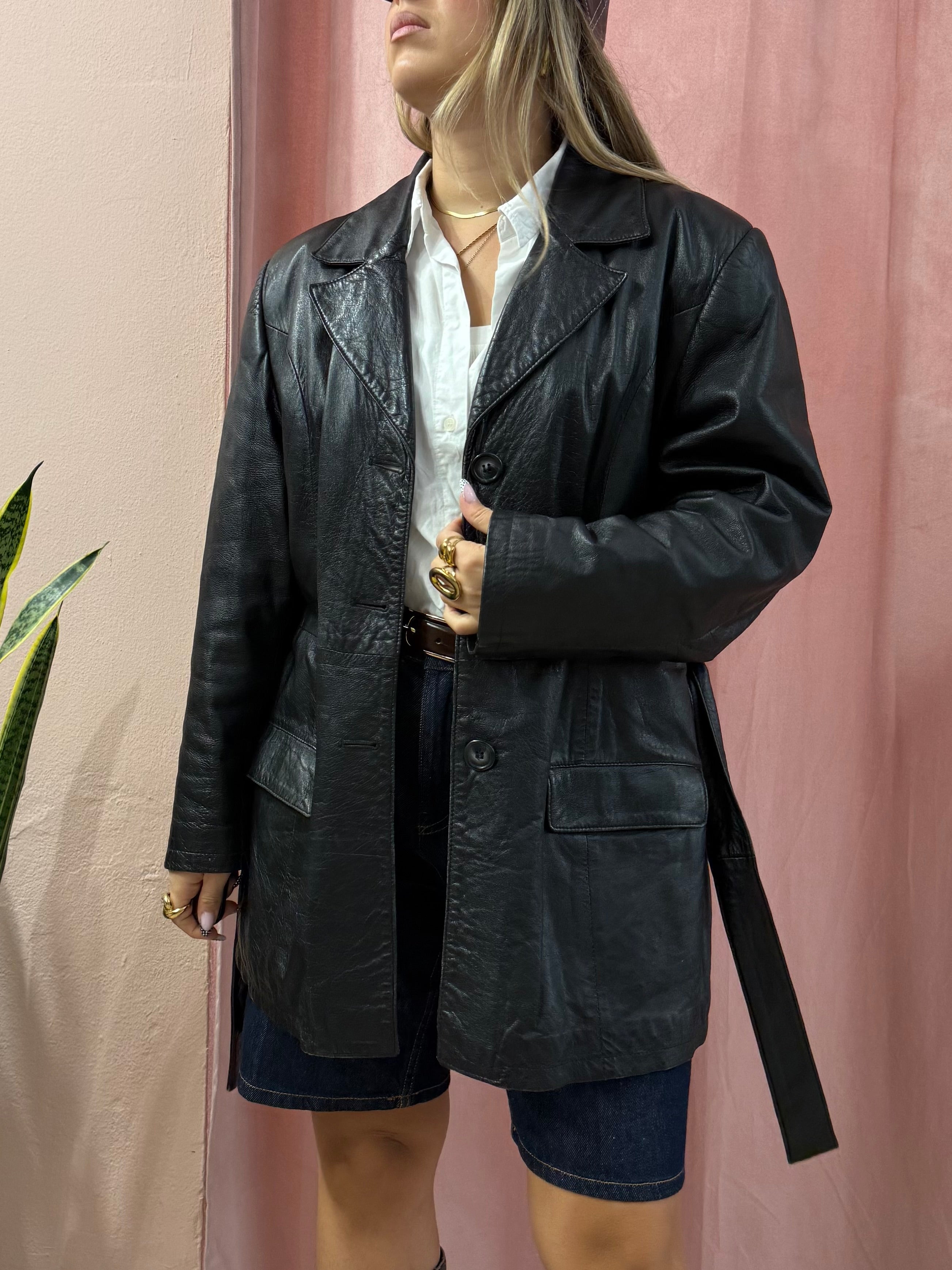 Giacca in vera pelle con cinturino