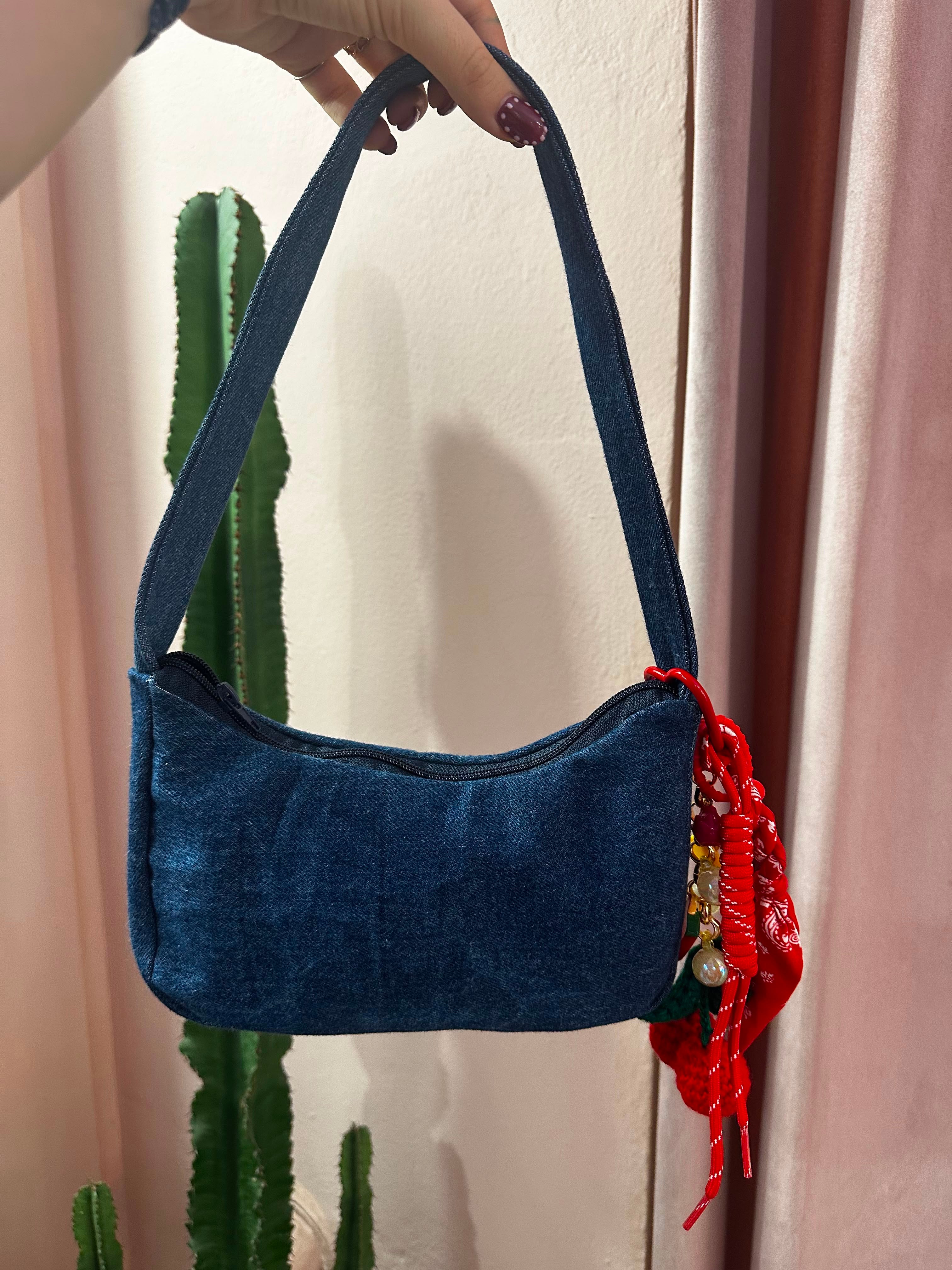 Borsa Levis upcycling denim scuro