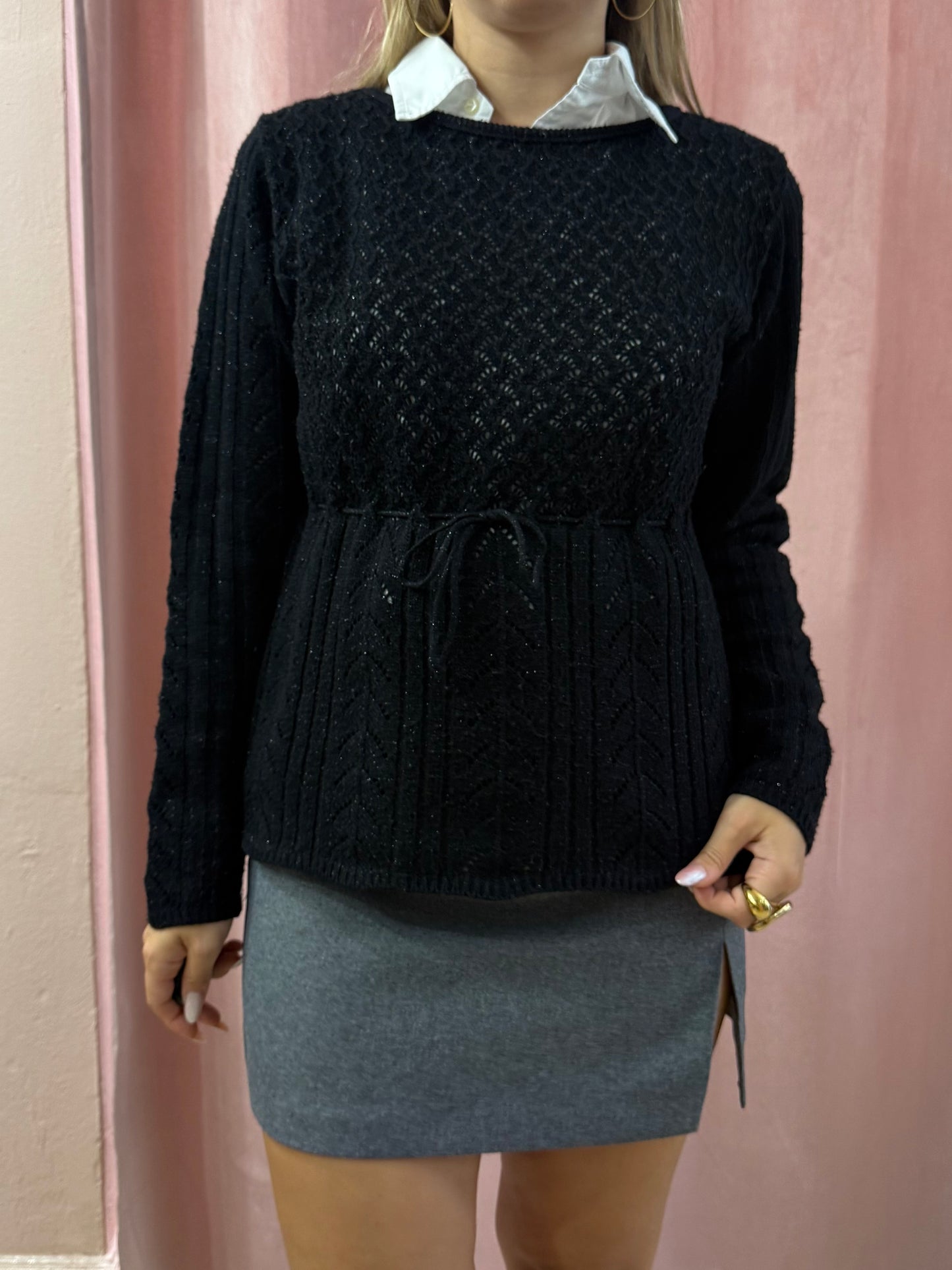 Maglione in lana nero con dettaglio fiocco