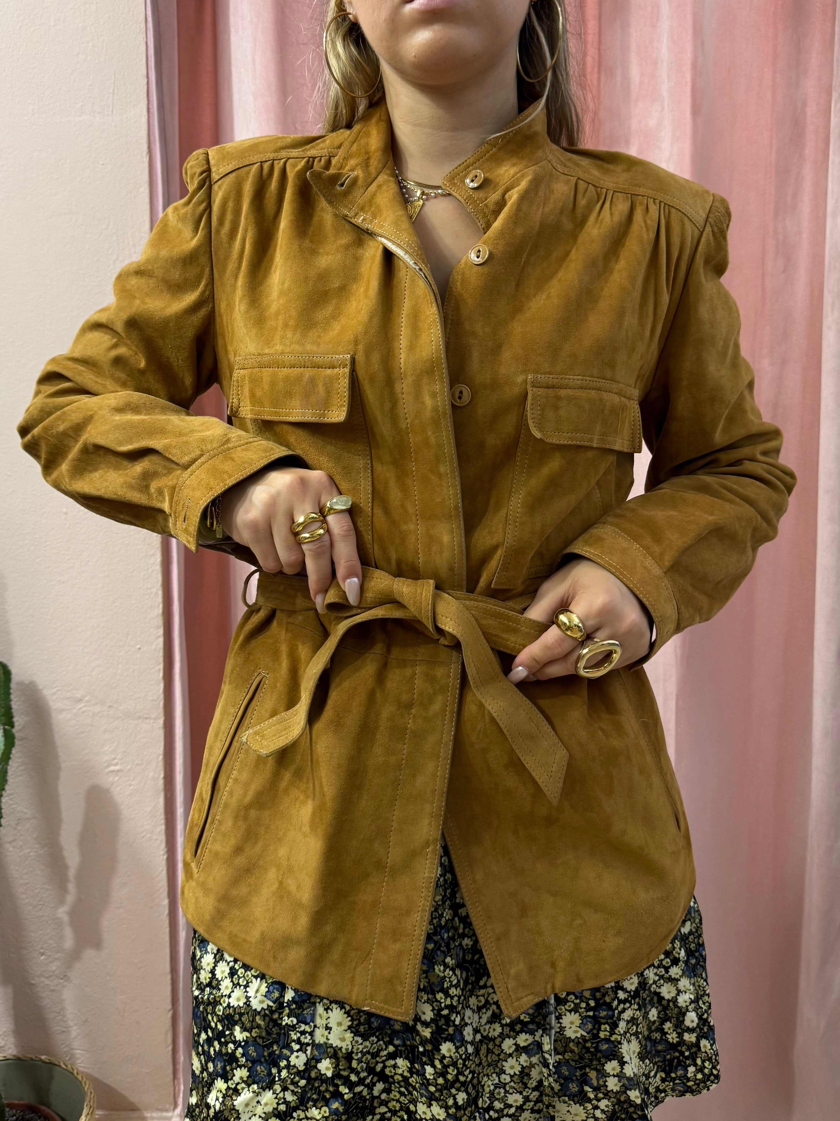 Giacca scamosciata con cinturino