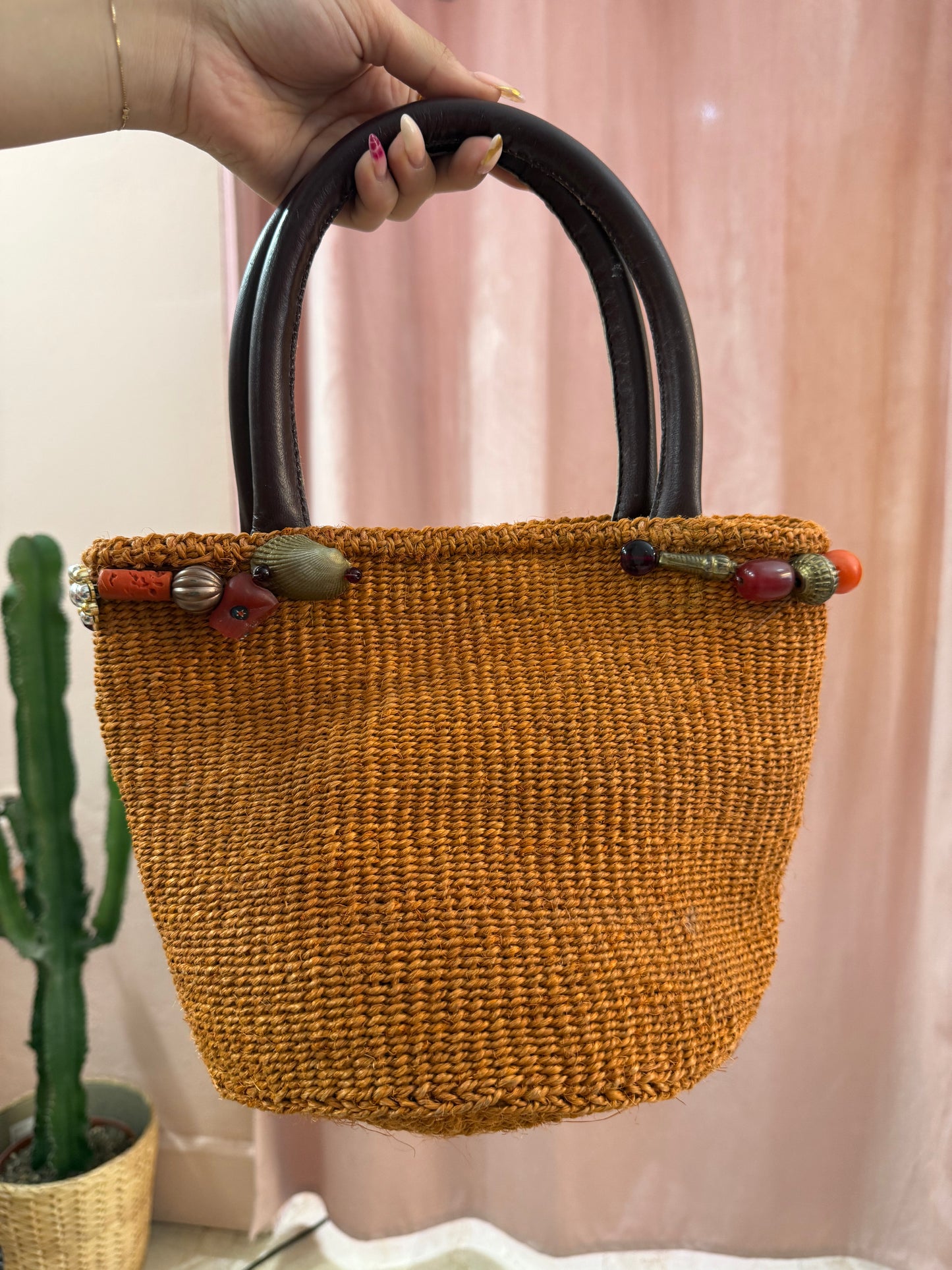 Borsa vintage arancio con ciondoli