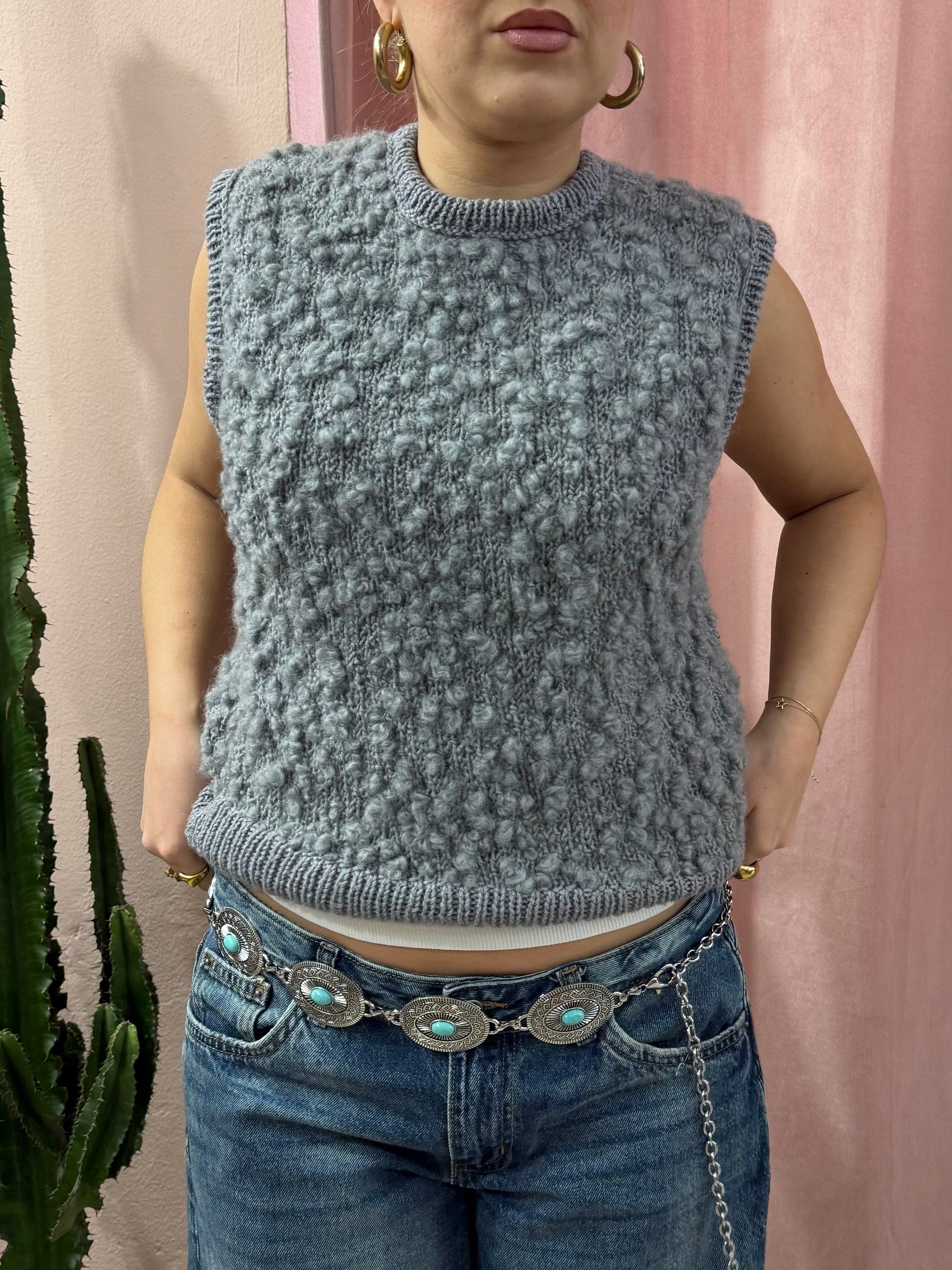 Smanicato in maglia di lana grigio