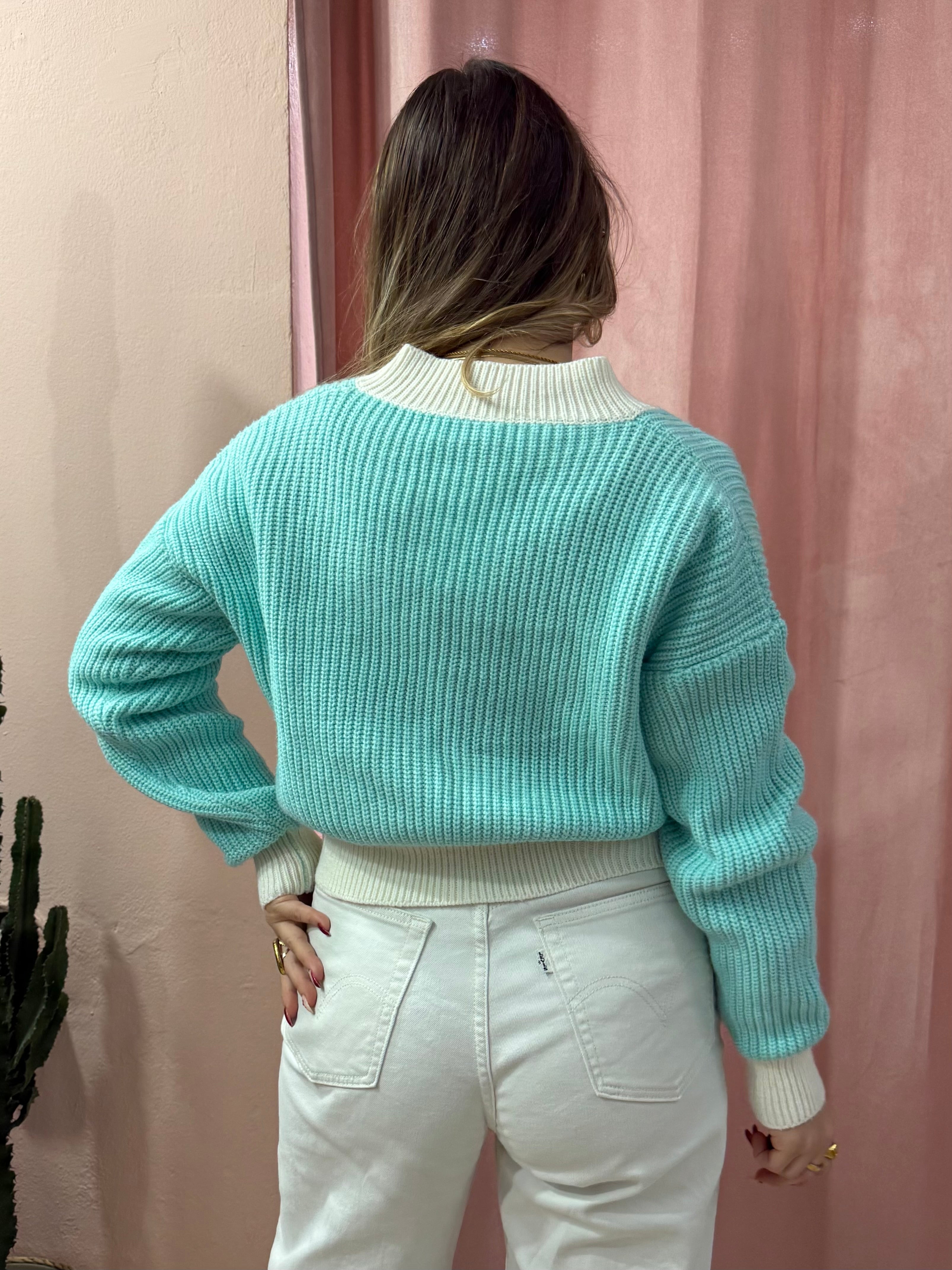 Maglione crop scollo a V