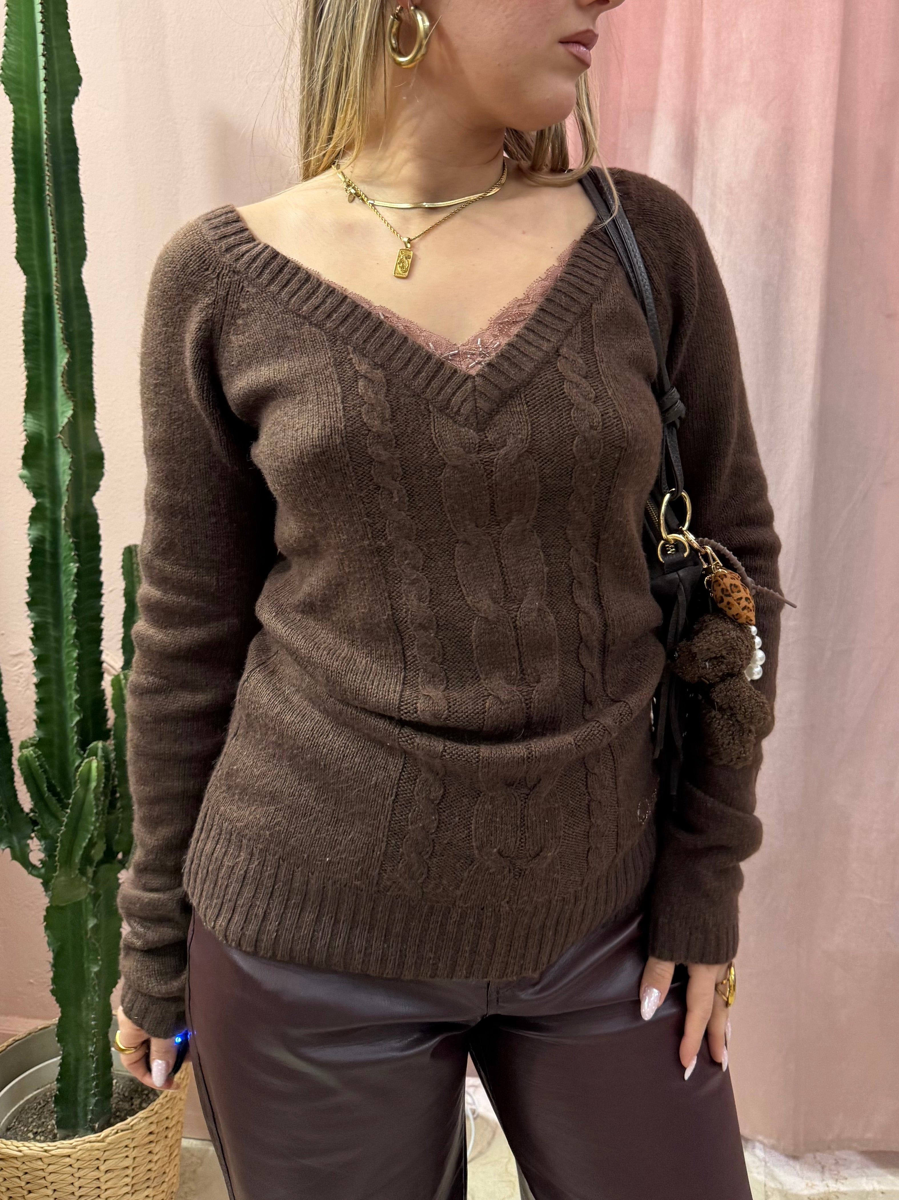 Maglia lunga in lana con dettaglio in pizzo