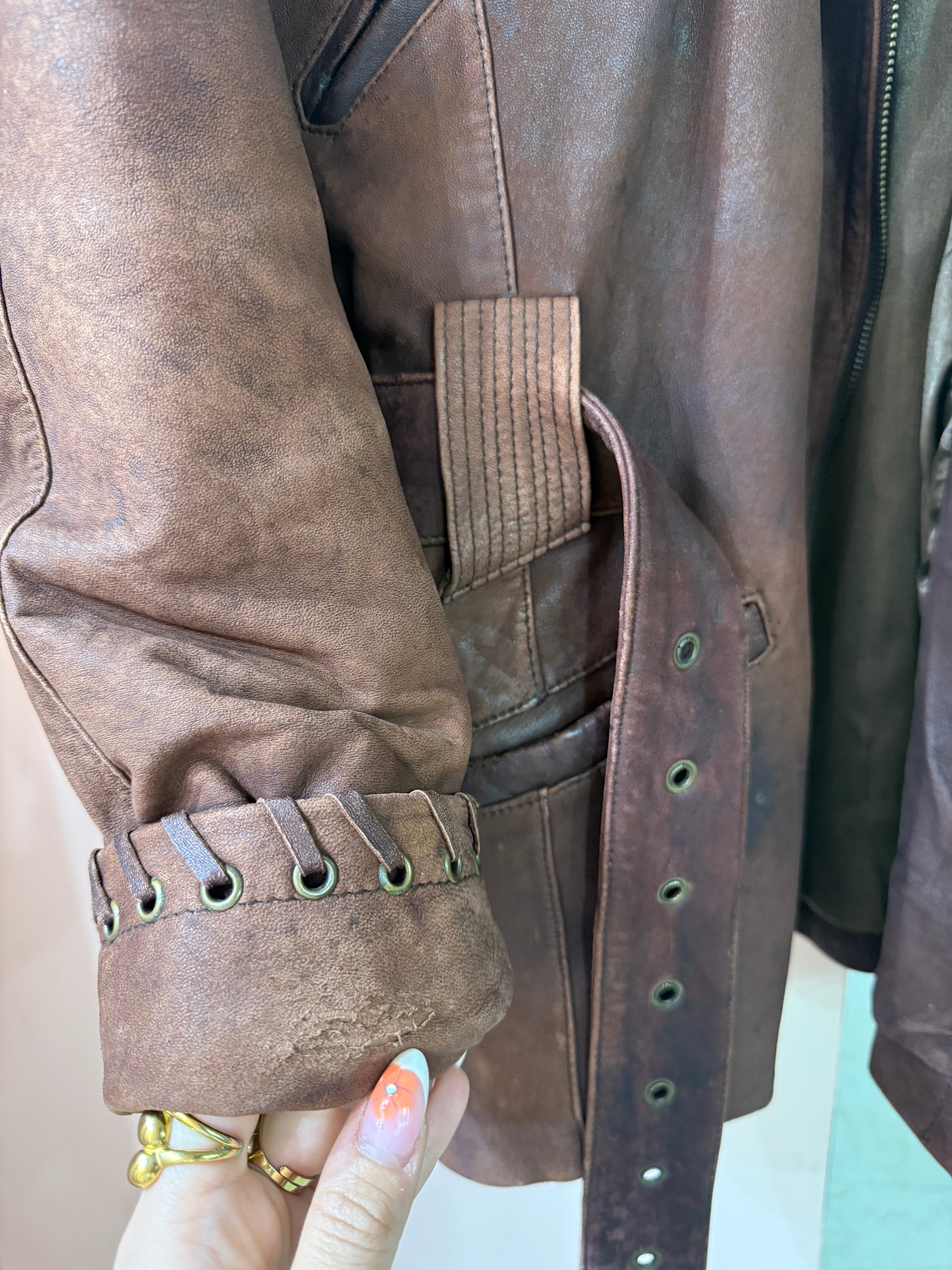 Giacca vintage in vera pelle invecchiata