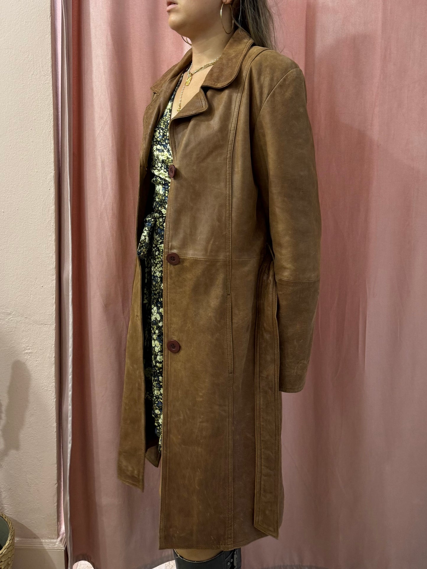 Trench in vera pelle con cinturino