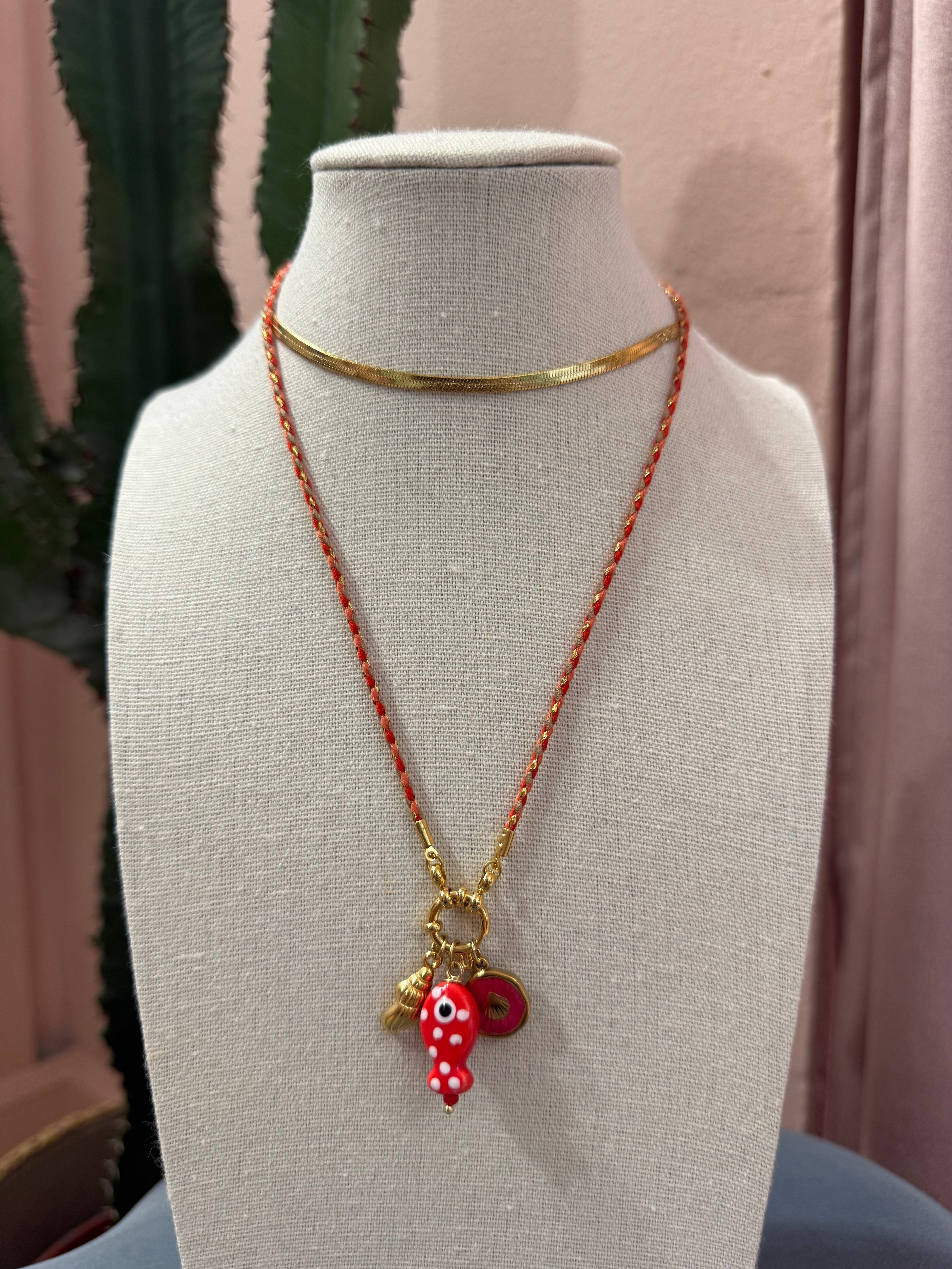 Collana in corda mix ciondoli pesci più colori