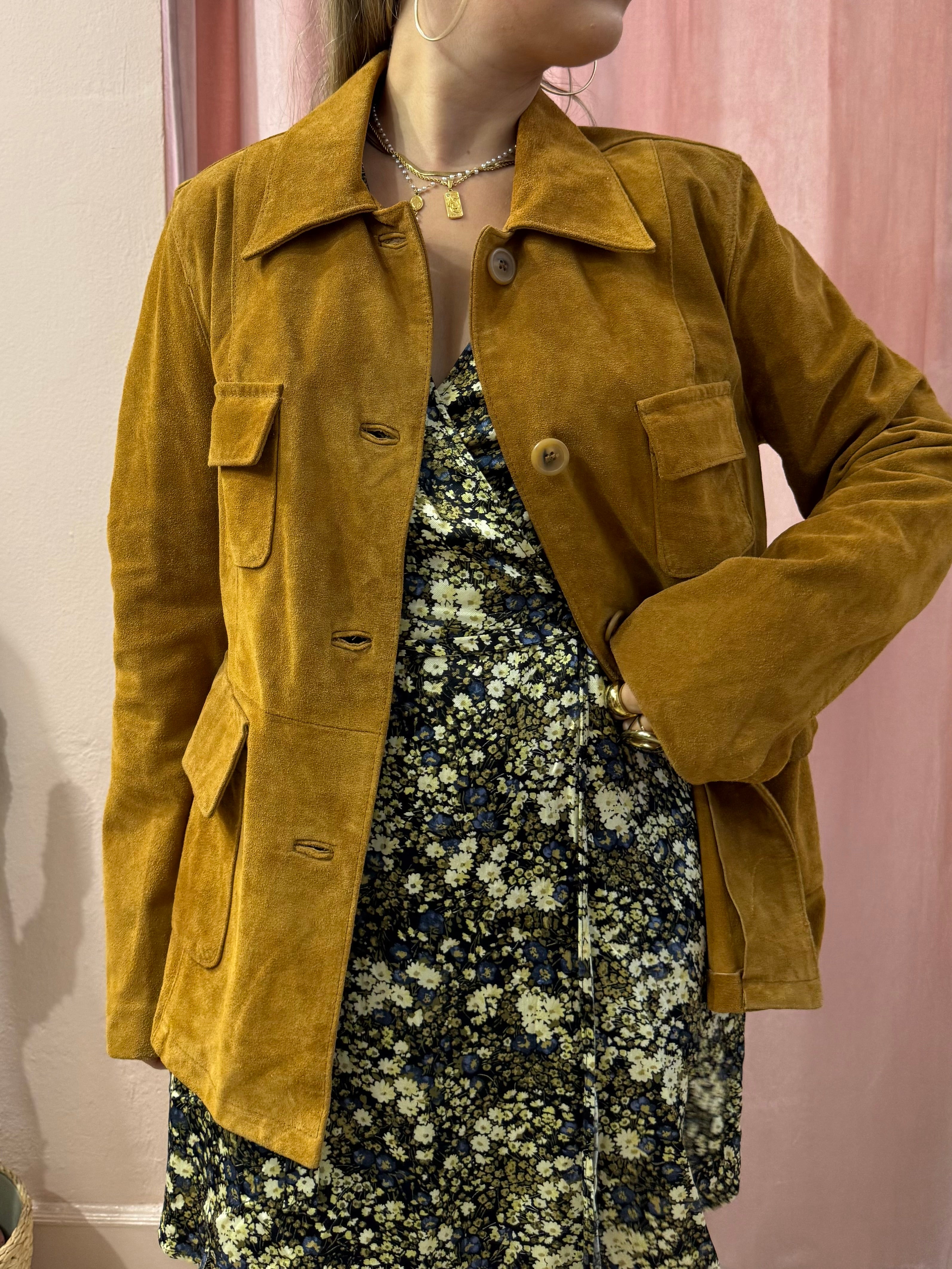 Giacca modello Sahariana in pelle scamosciata