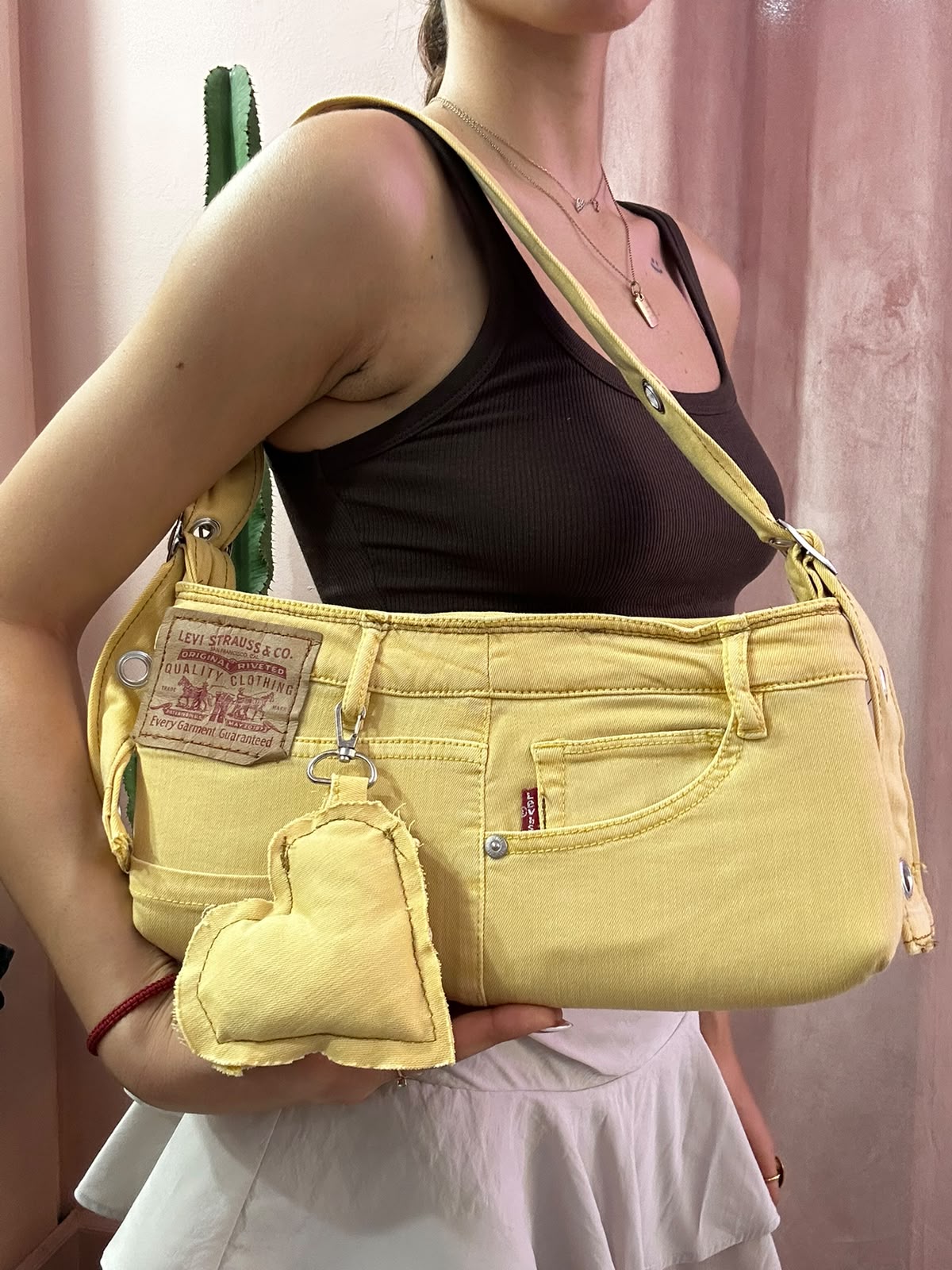 Borsa Levis baguette upcycling gialla