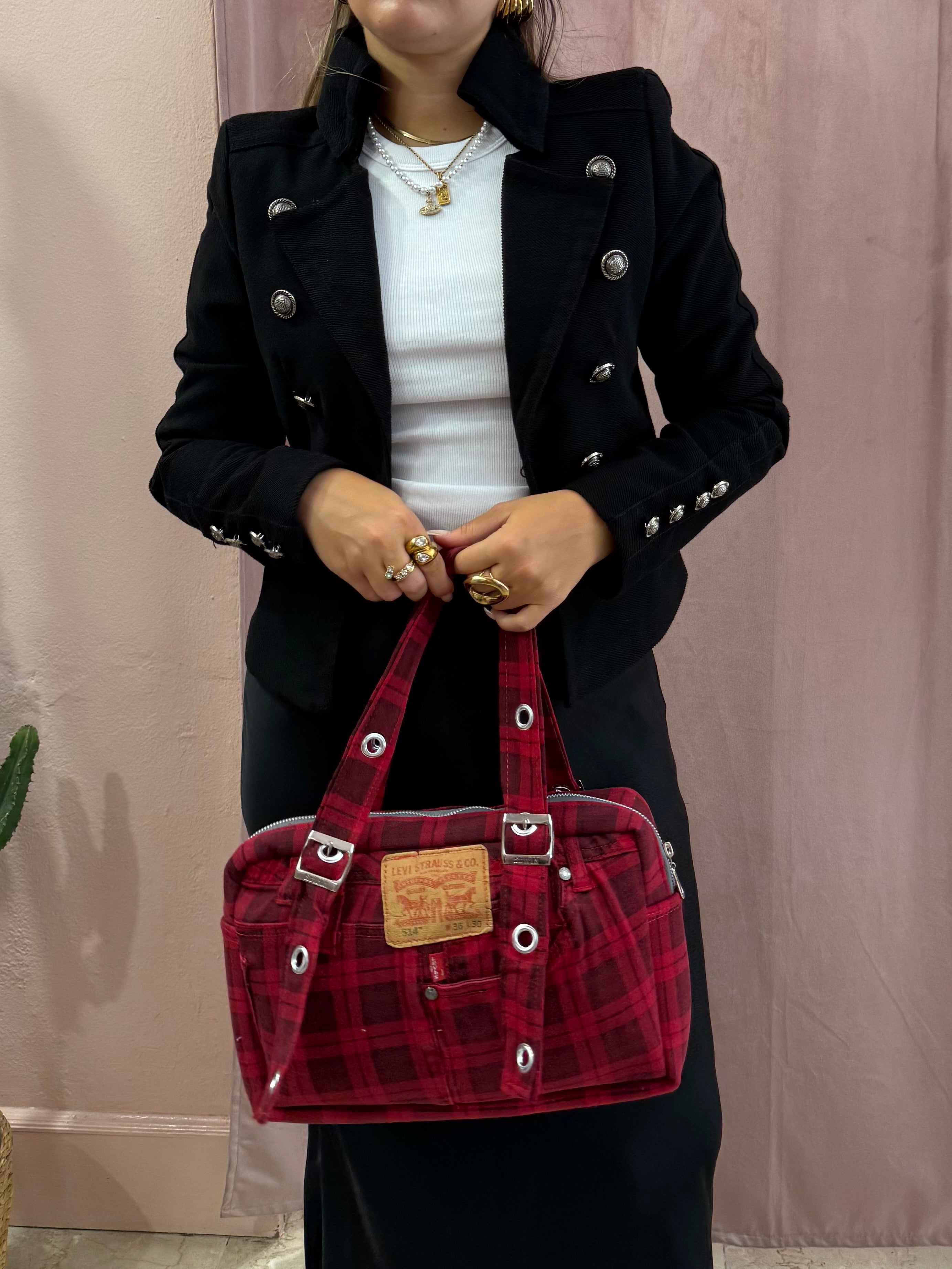 Borsa Levis upcycling check rossa e nera