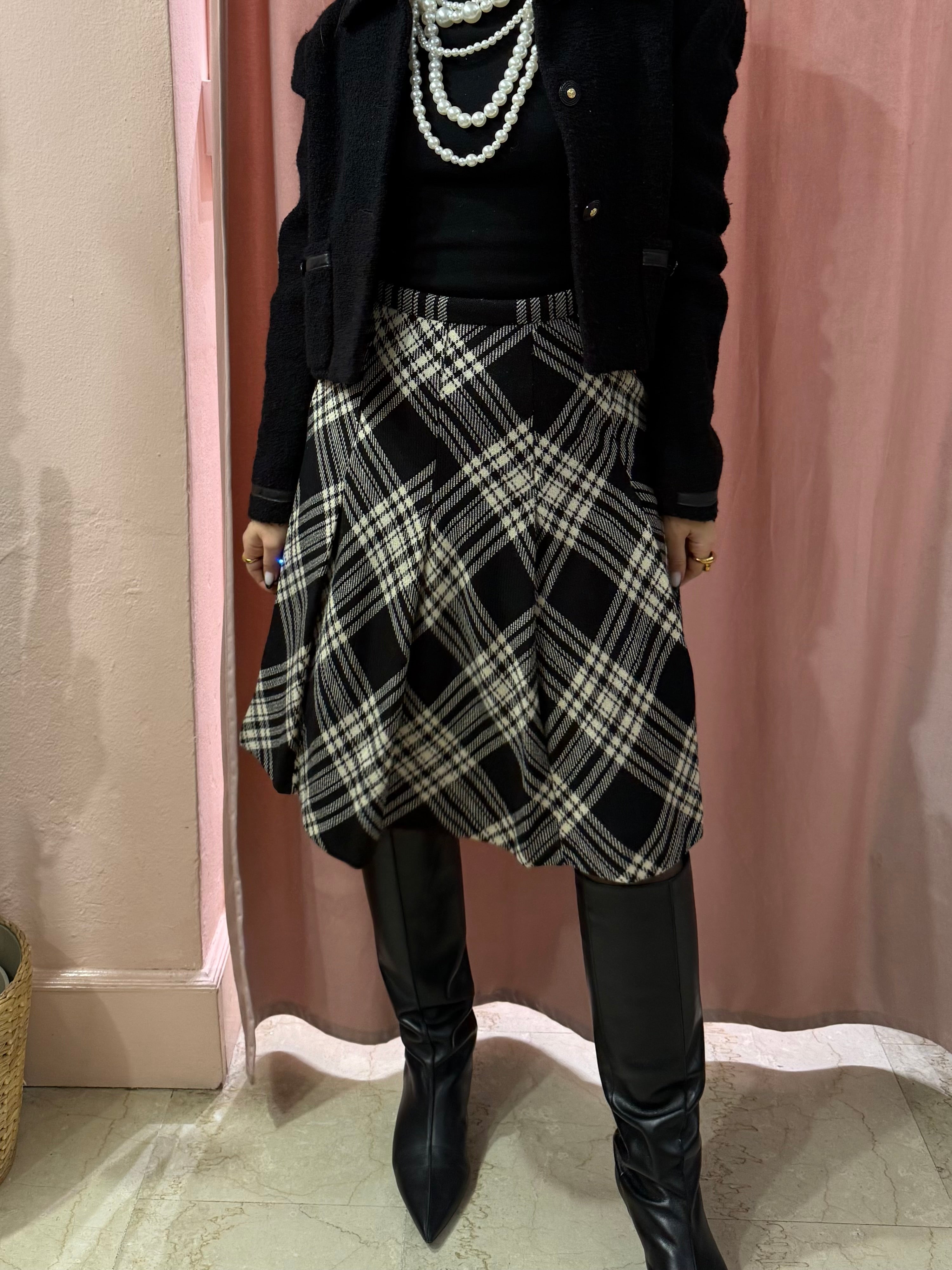Gonna tartan bianca e nera