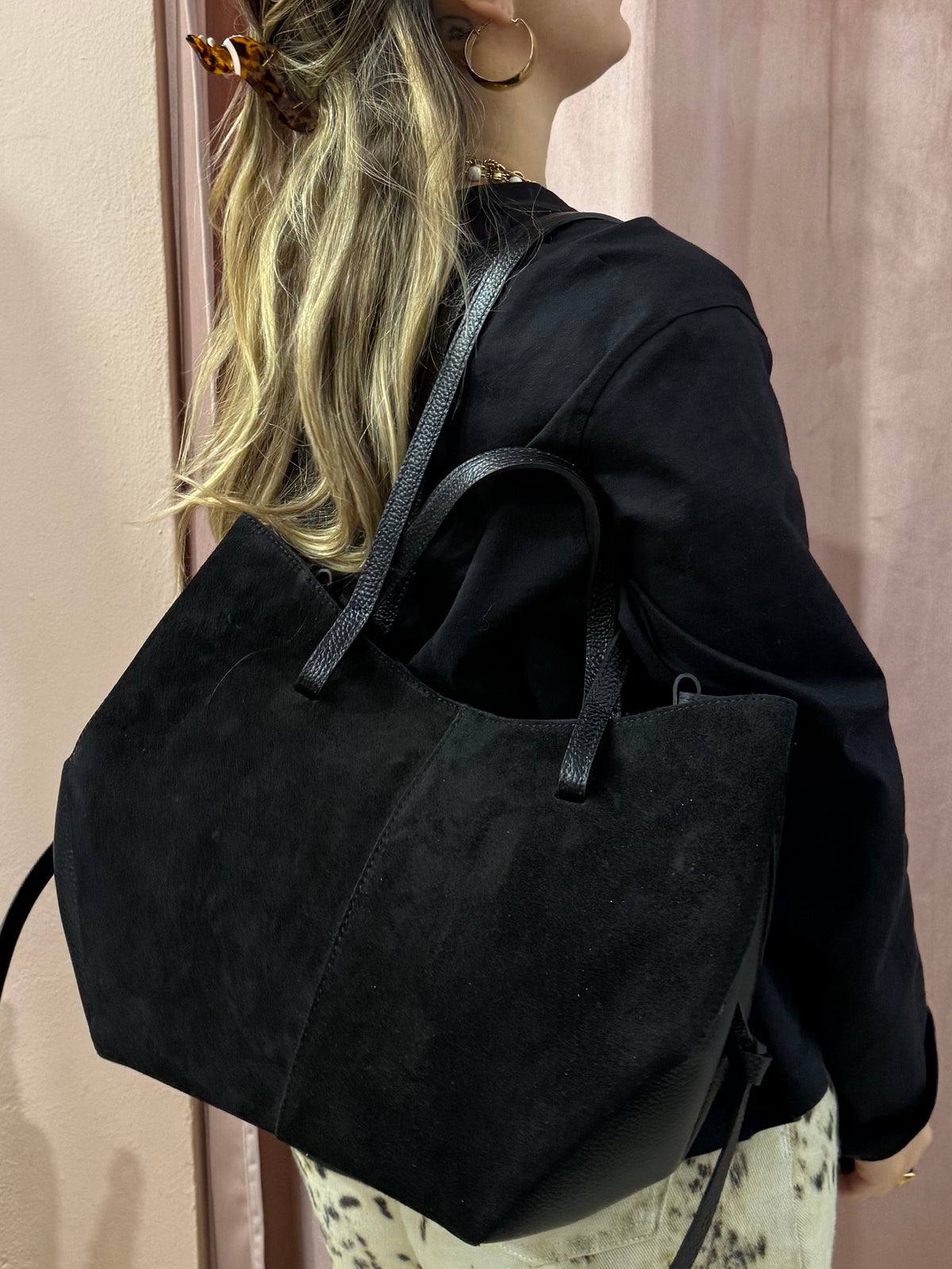 Borsa in vera pelle scamosciata nera