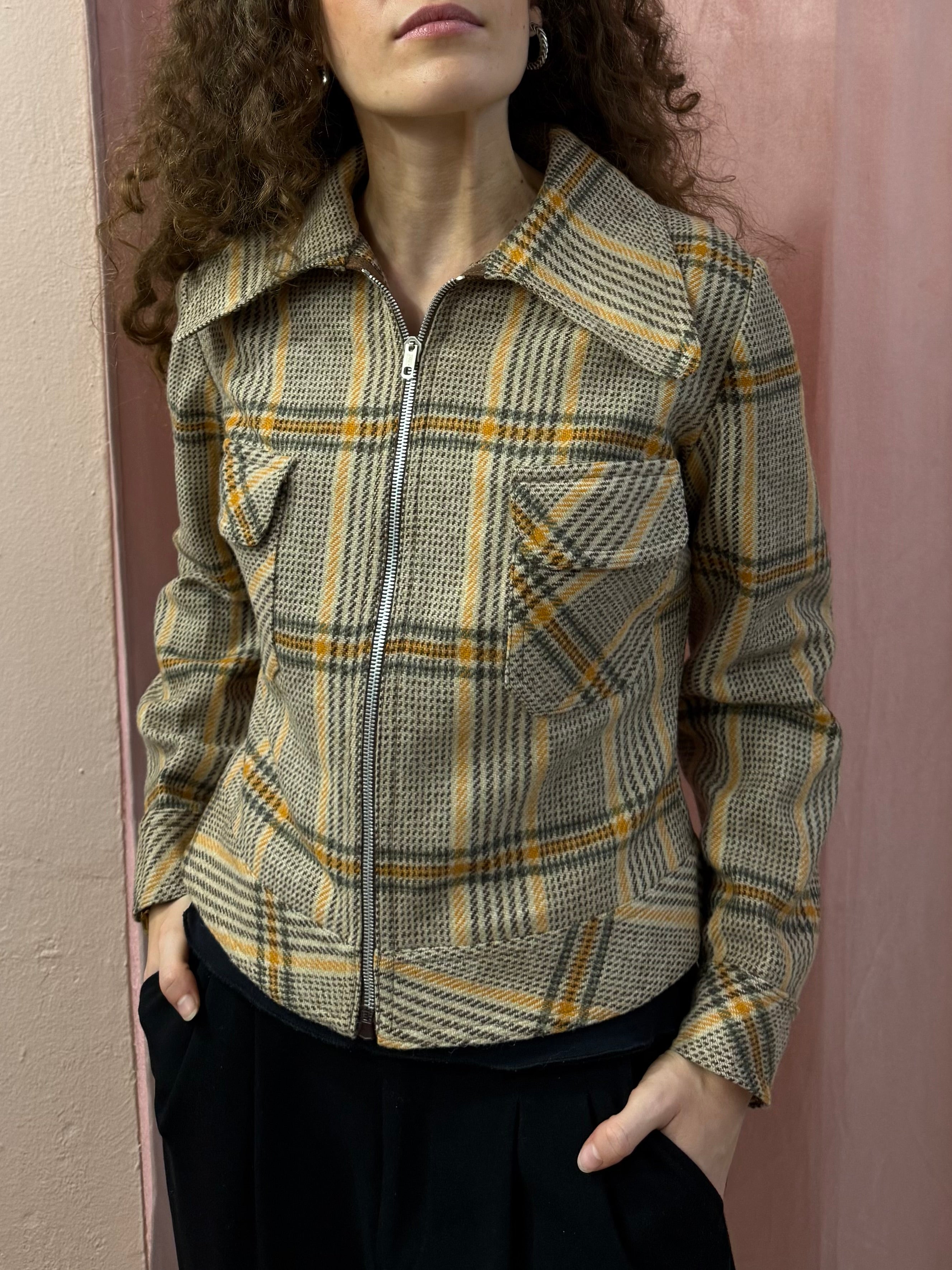 Giacca corta check in lana