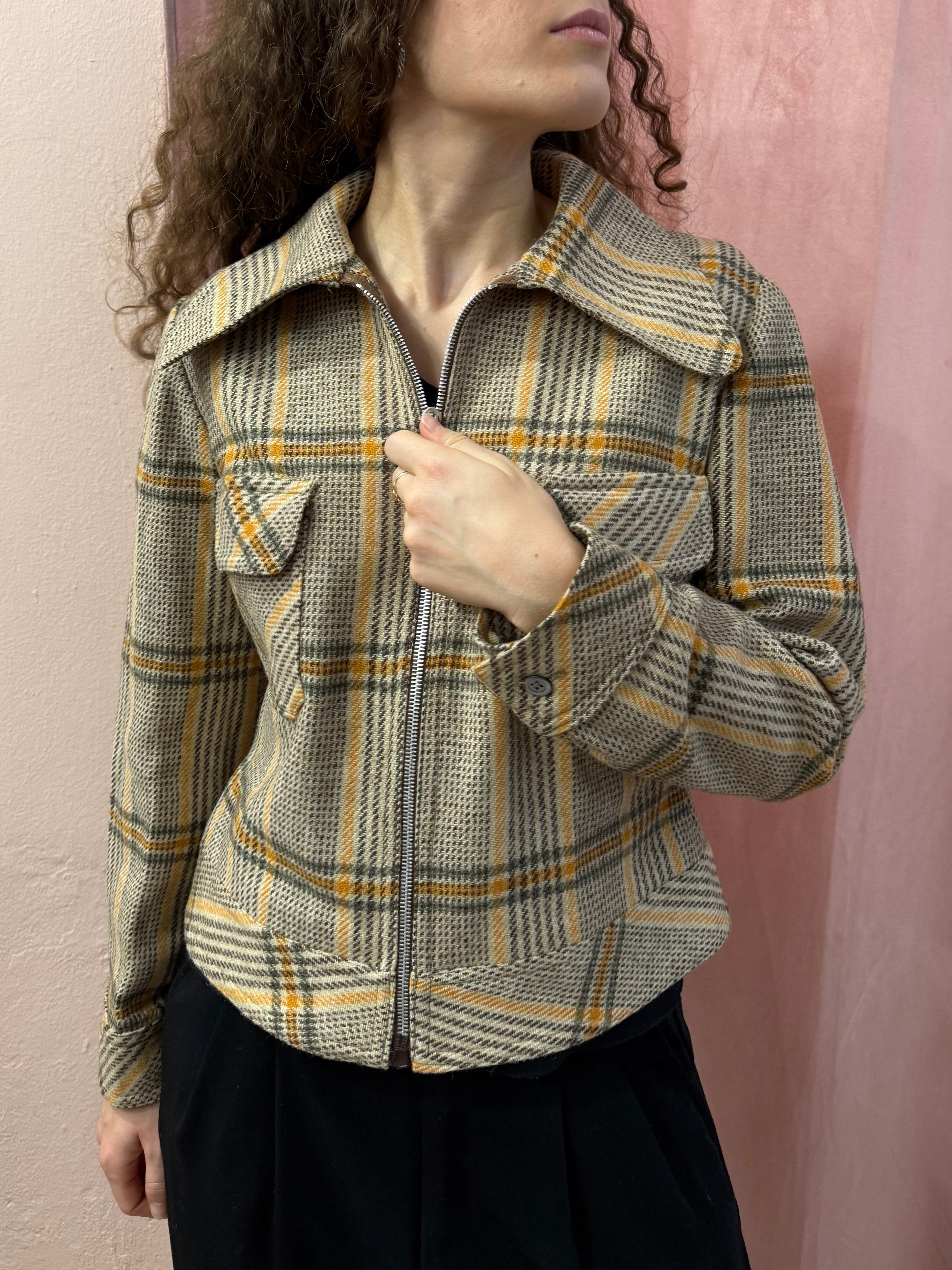 Giacca corta check in lana