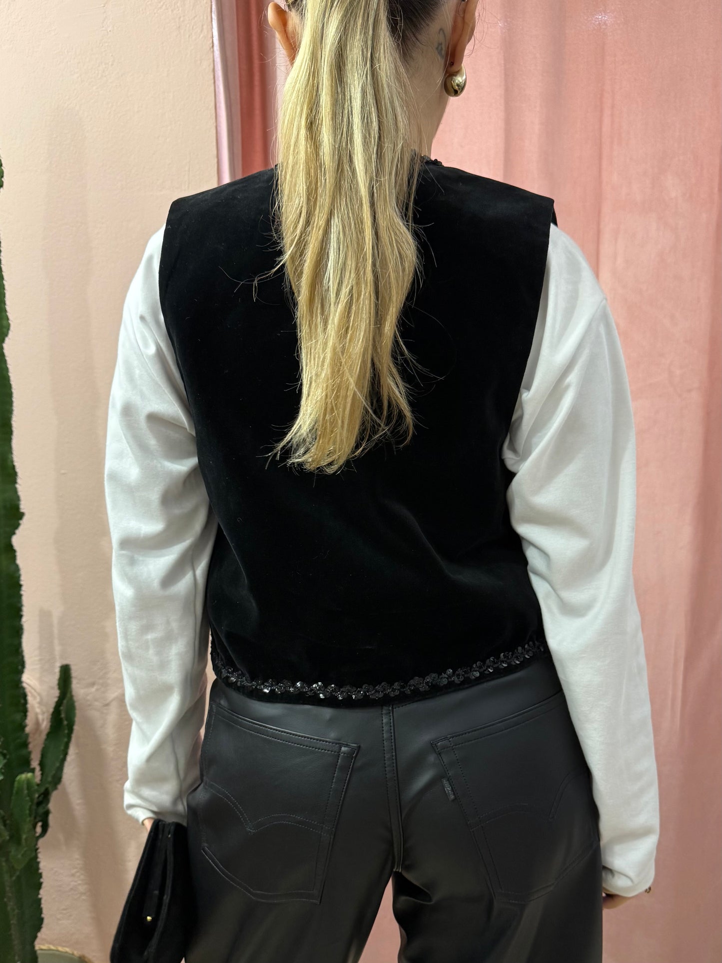 Gilet in ciniglia con paillettes nero