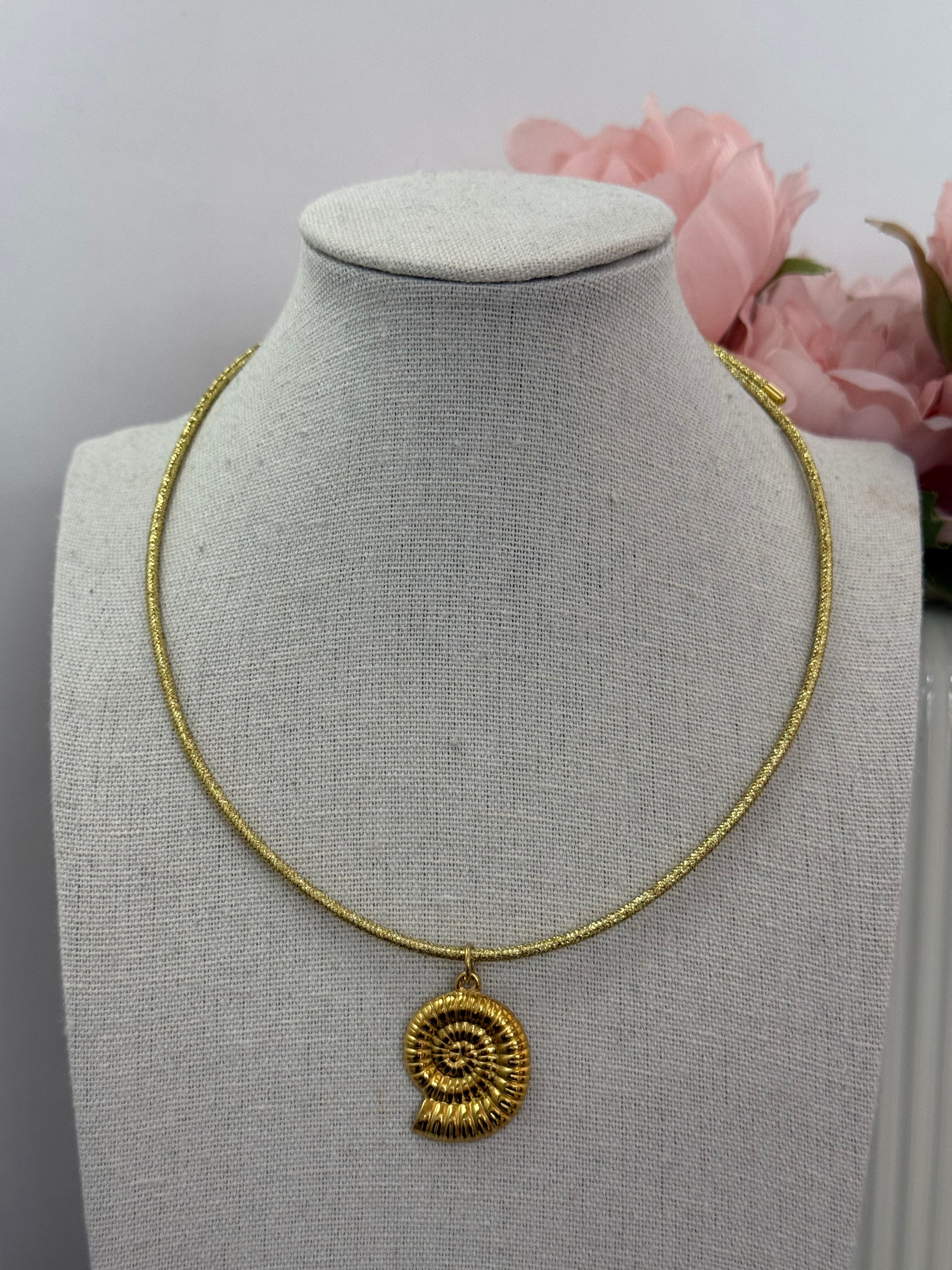 Collana magnetica con charm | più colori