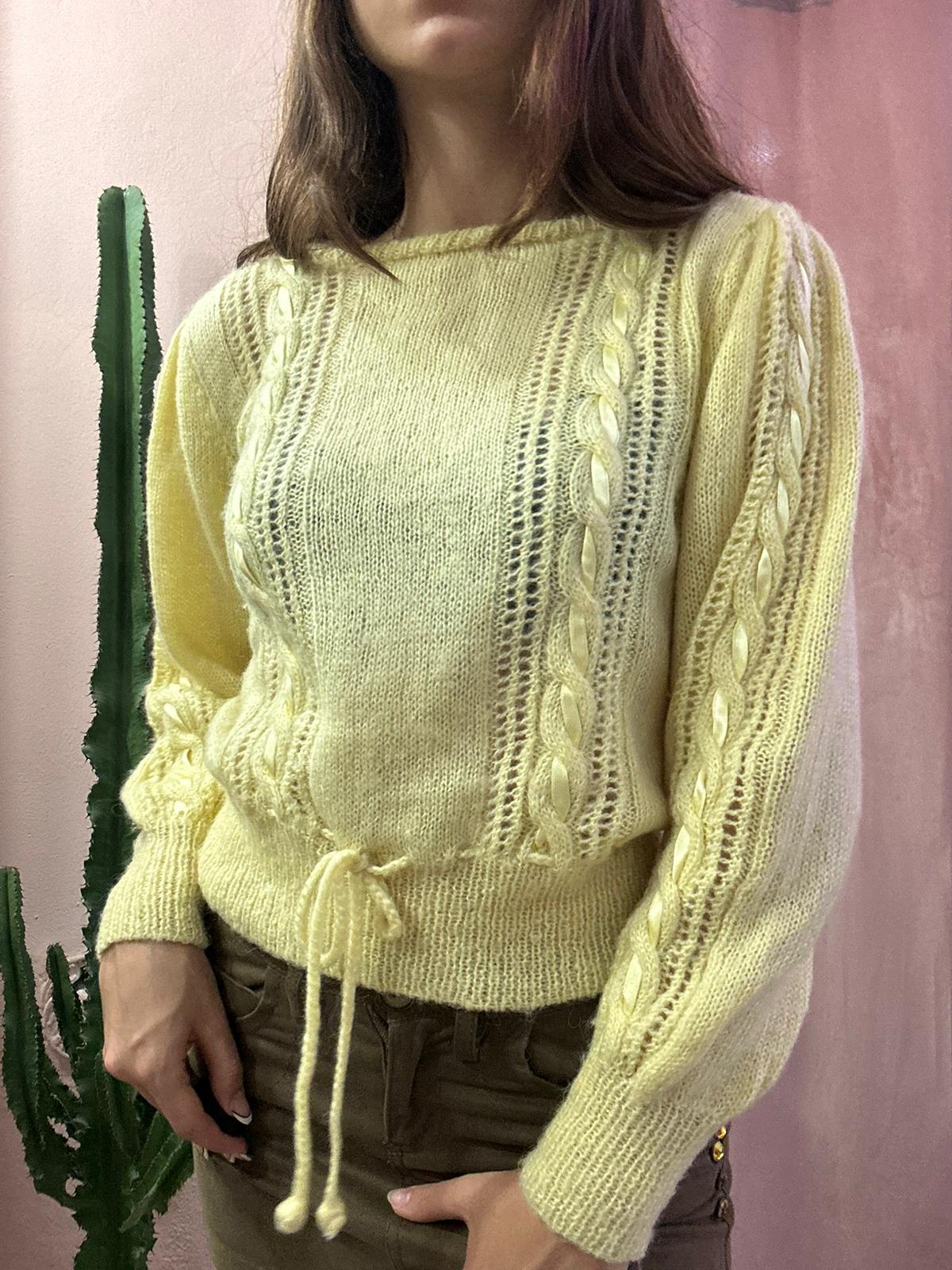 Maglione giallo burro in pura lana