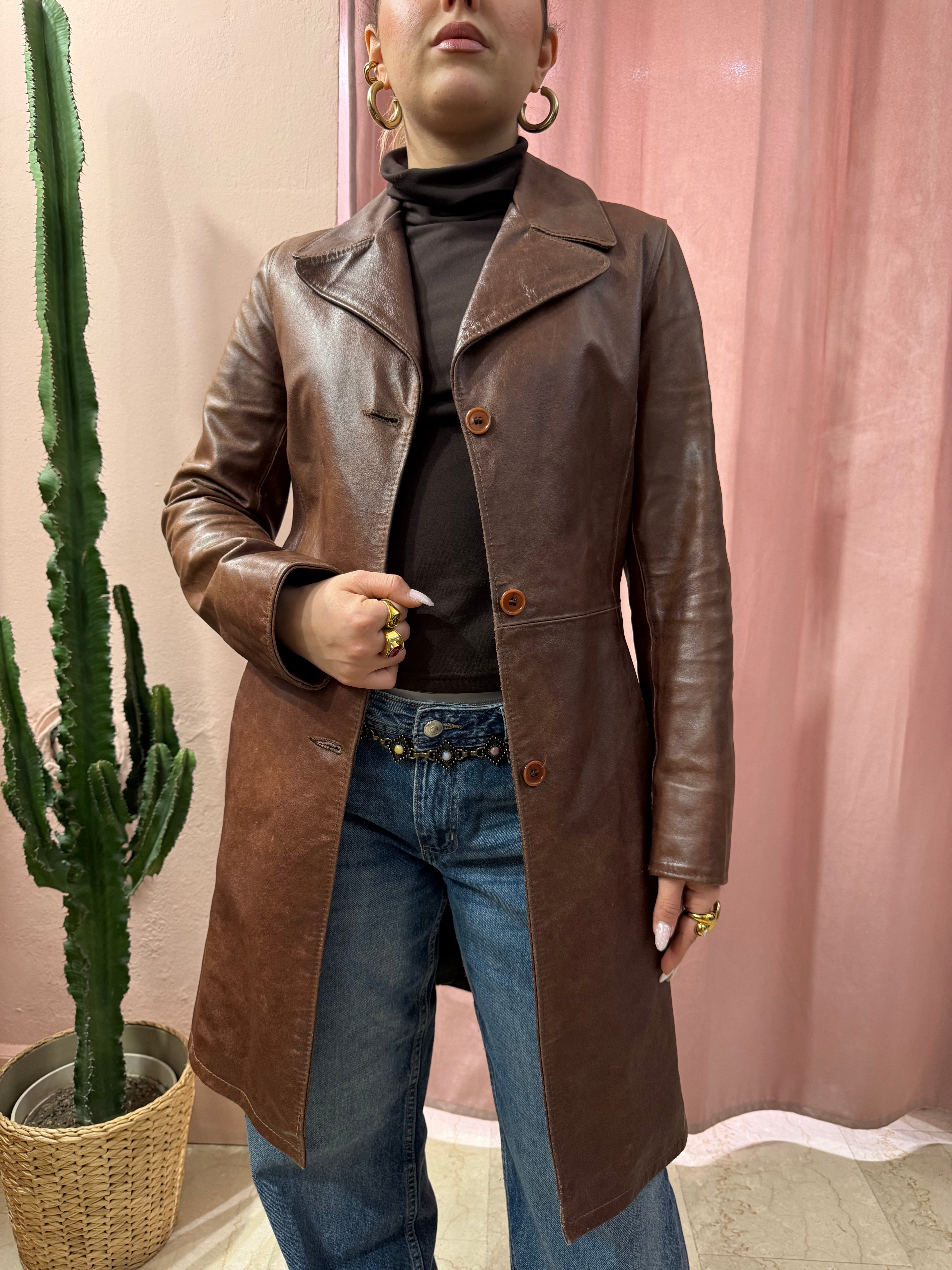 Trench in vera pelle effetto invecchiato