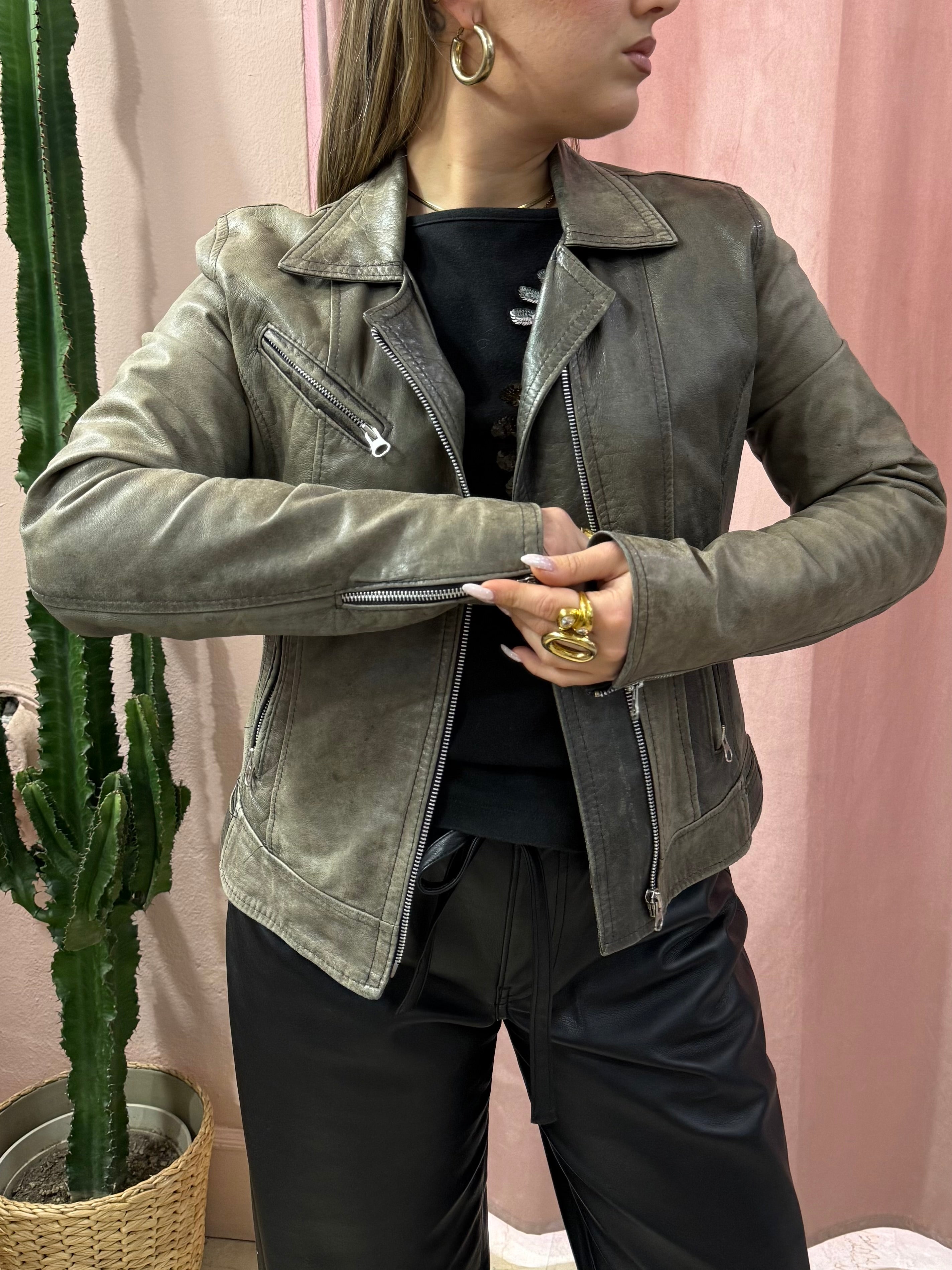 Chiodo in pelle effetto invecchiato