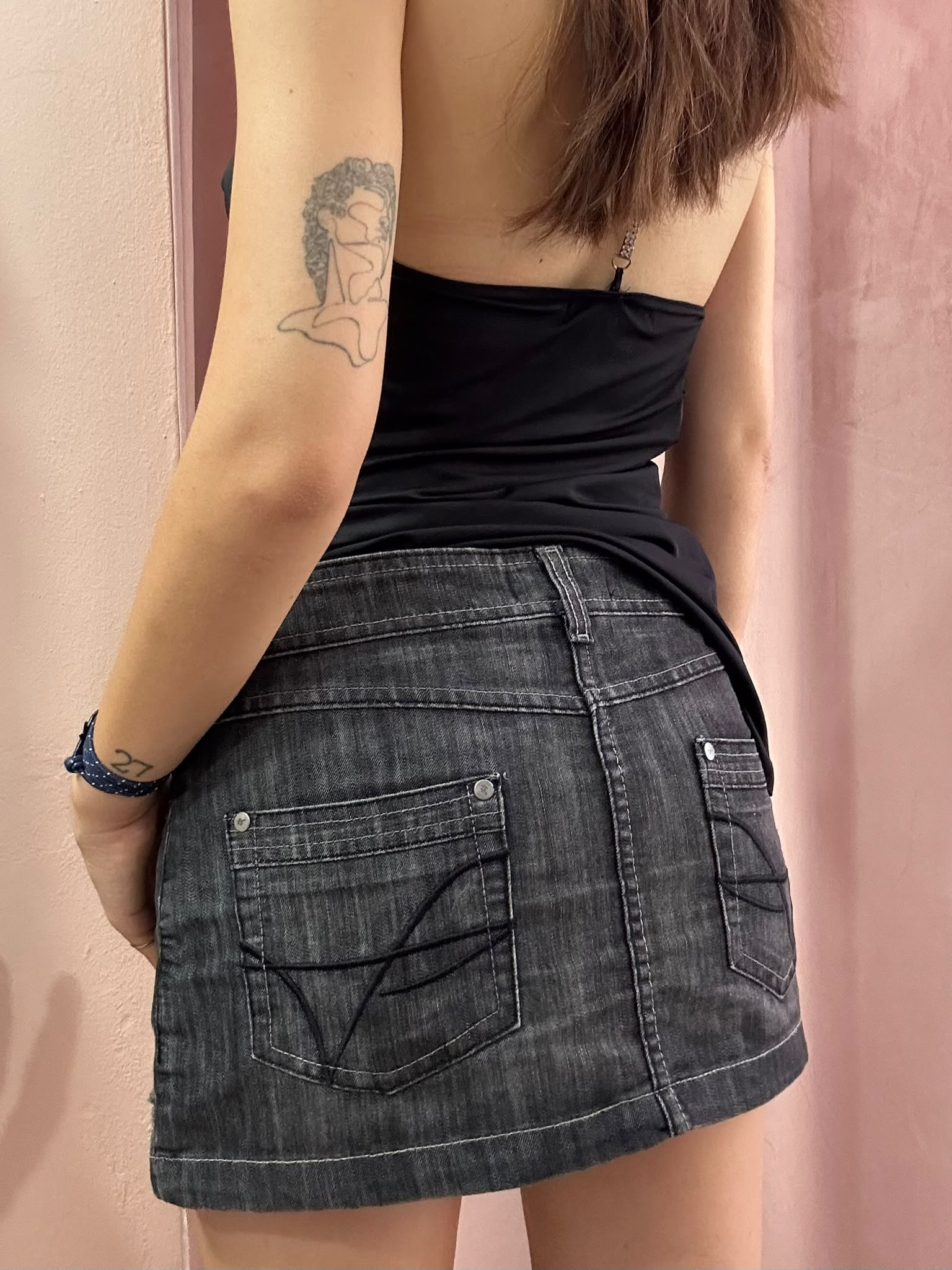 Minigonna in denim nero slavato